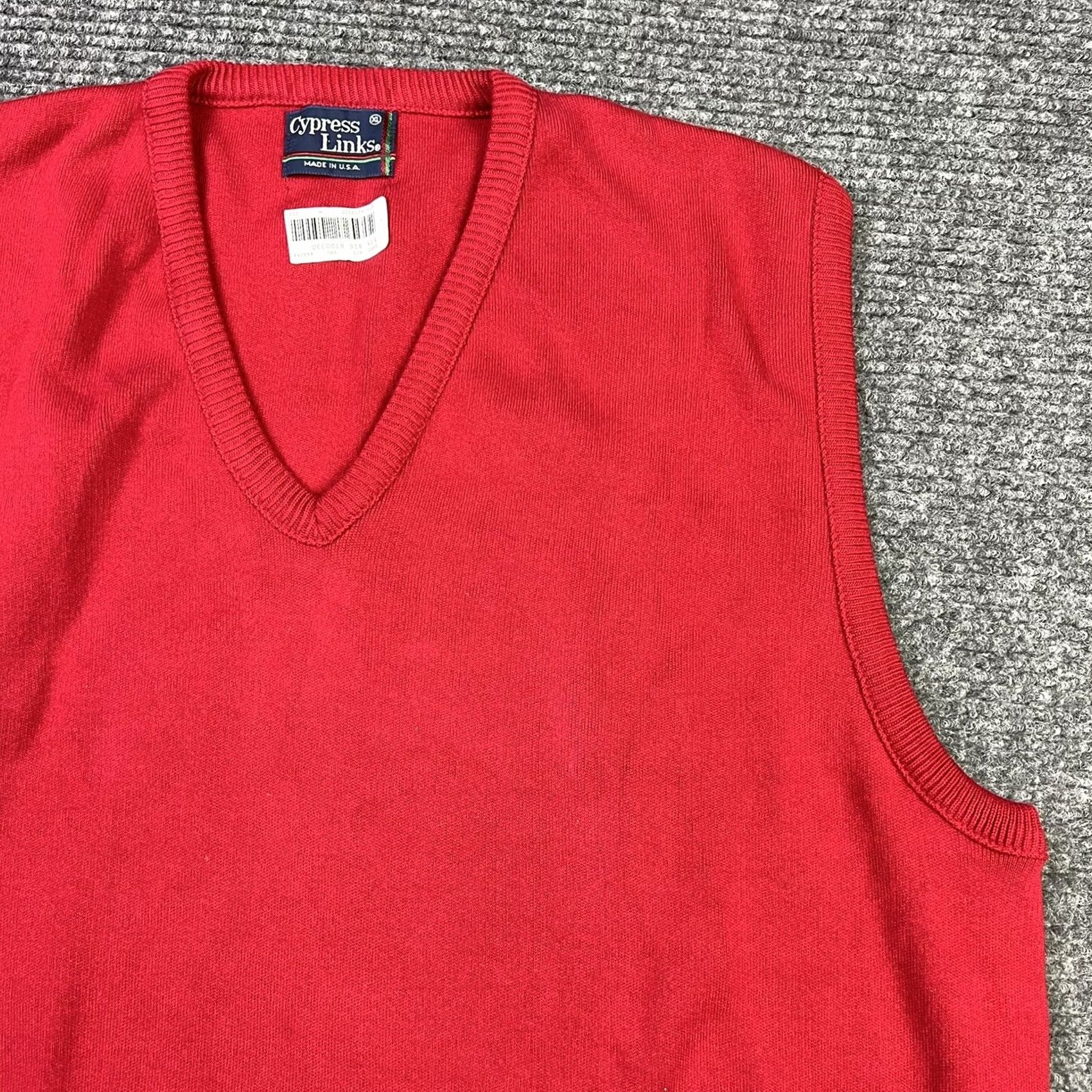 Vintage VINTAGE Cypress Links Red V-Neck Golf Sweater Vest Adult XL Men Size US XL / EU 56 / 4 - 7 Thumbnail
