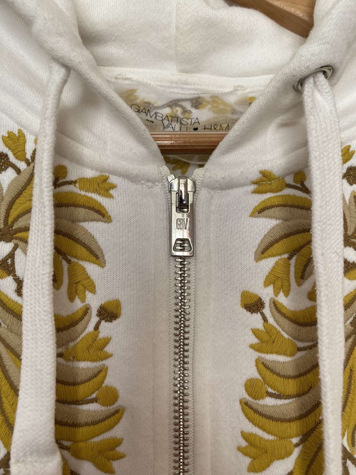 H&M × Other 🤍 H&M GIAMBATTISTA VALLI Hoodie L White Gold Embroidered Zip Size US M / EU 48-50 / 2 - 3 Thumbnail