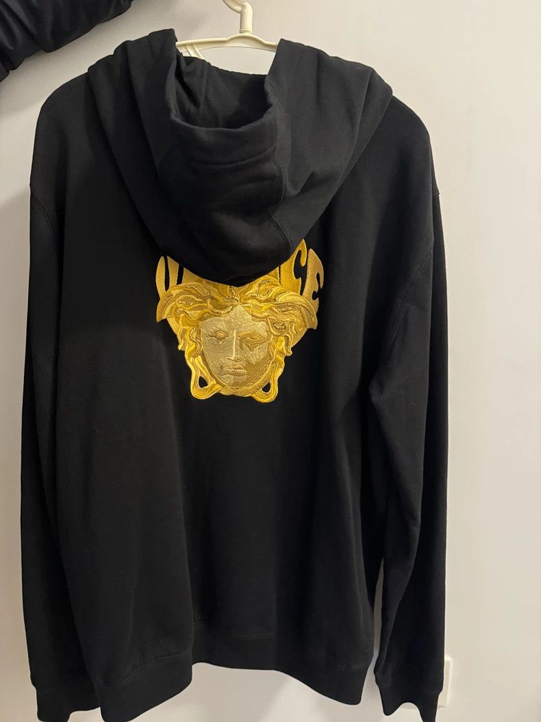 Versace Versace Gold logo embroidered top jacket on the back Size 3XL / US 20-22 - 3 Thumbnail