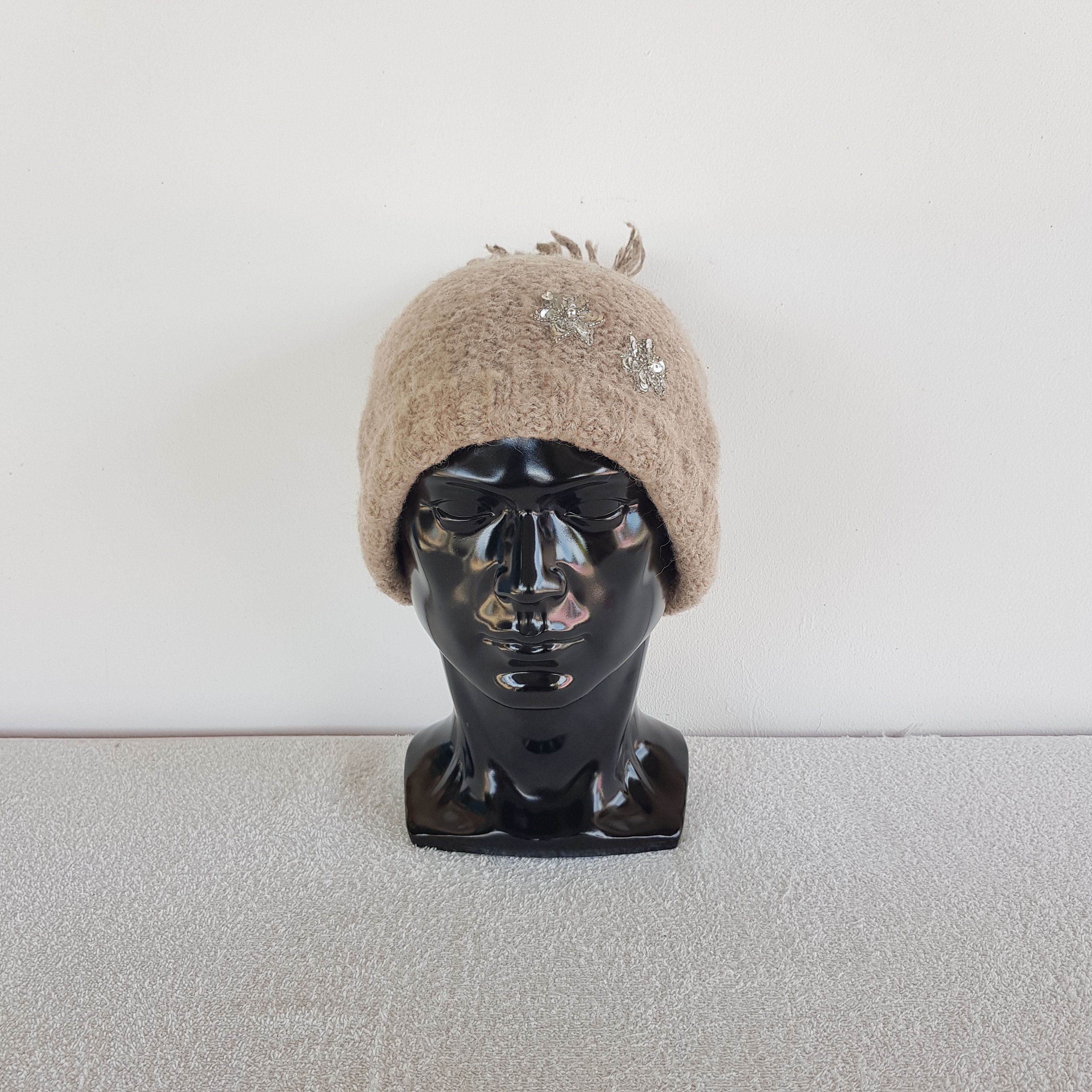 Japanese Brand Vintage Balcony Bed Beanie Knit Pom Pom Snow Caps Hats Size ONE SIZE - 2 Thumbnail