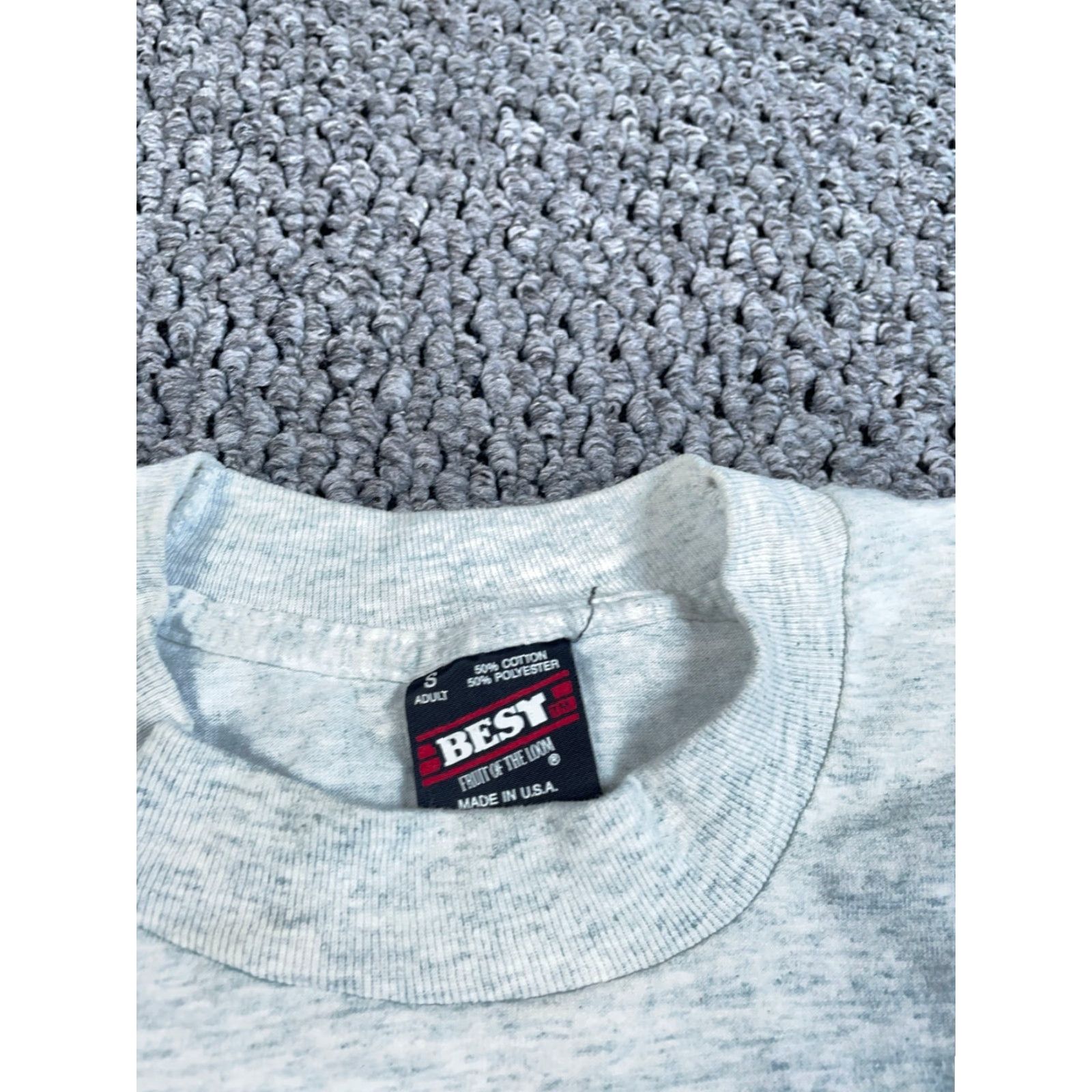 Fruit Of The Loom VTG 90s Alpena Michigan Lake Print T-Shirt Adult S Gray Fruit of the Loom Short Sleeve Crew Neck 50/50 Vintage Men's Shirt Size US S / EU 44-46 / 1 - 4 Thumbnail
