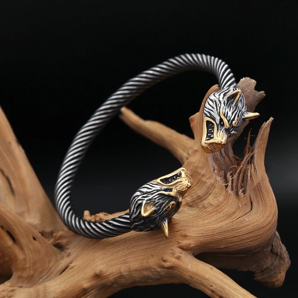 Vintage Classic Vintage Vikings Double Wolf Head Bracelet Size ONE SIZE - 1 Thumbnail