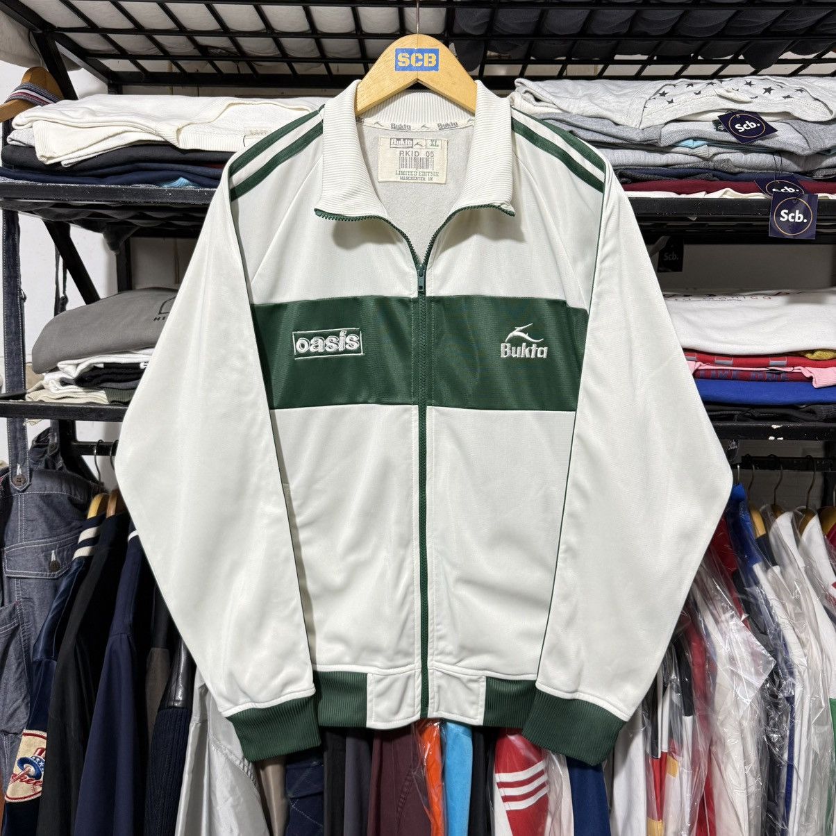 Band Tees Vintage oasis bukta limited edition track top Size US XL / EU 56 / 4 - 1 Thumbnail