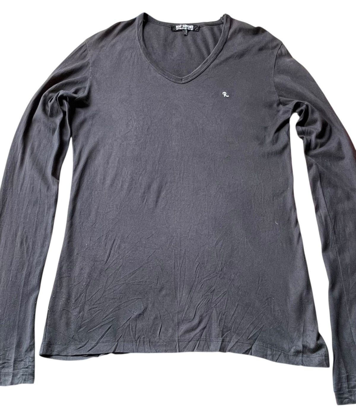 Raf Simons A/W 2005-2006 Raf Simons R Small Logo Long Sleeve Tee Size US S / EU 44-46 / 1 - 2 Thumbnail