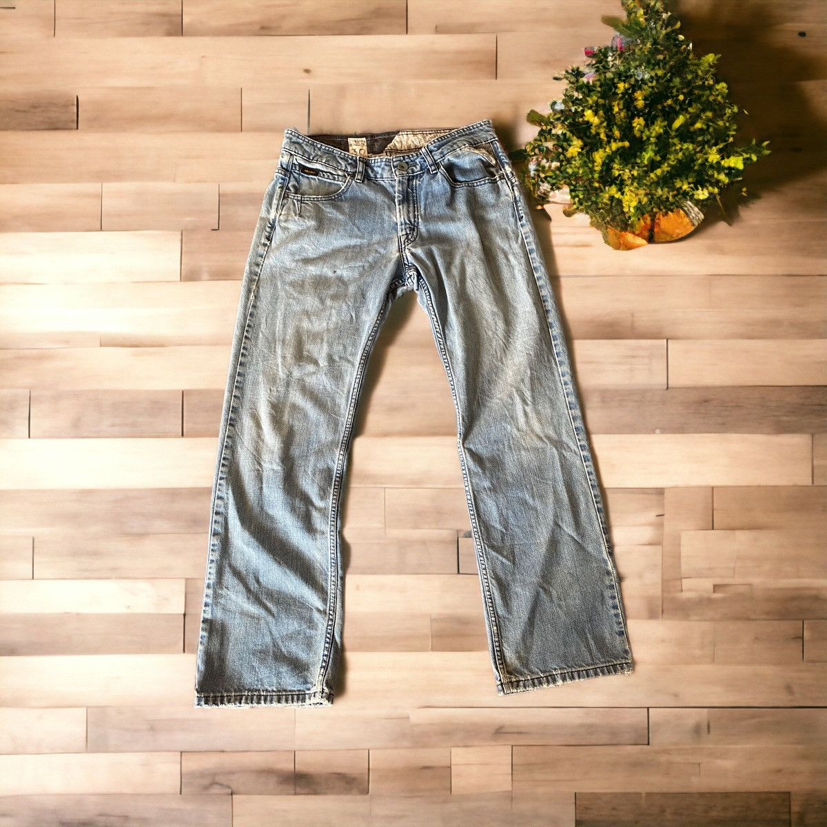 Vintage Vintage Volcom Genuine Distressed Jeans Size US 31 - 1 Thumbnail