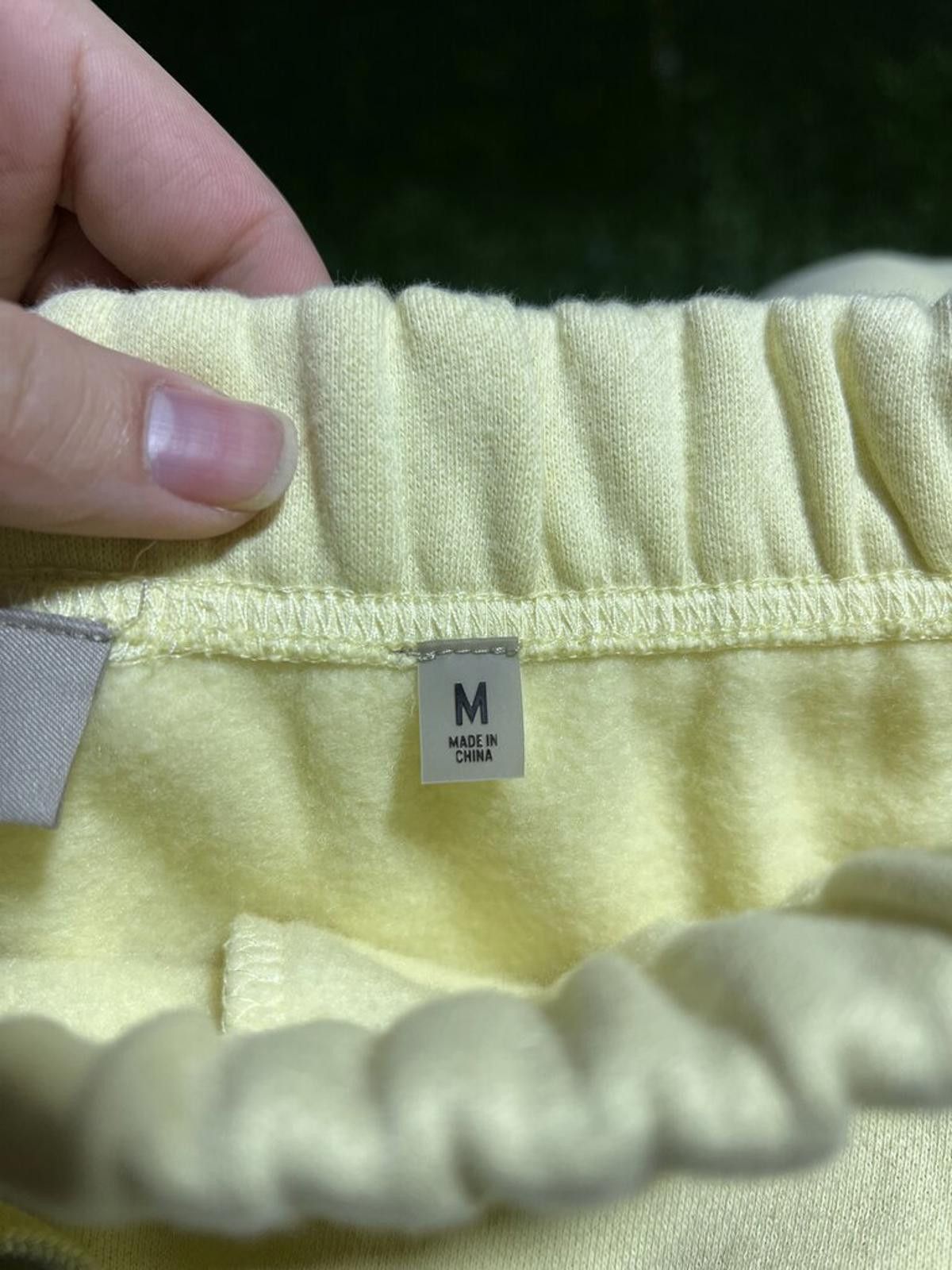 Essentials Essentials Fog Canary Yellow Sweatpants Sz. M Size ONE SIZE - 4 Thumbnail