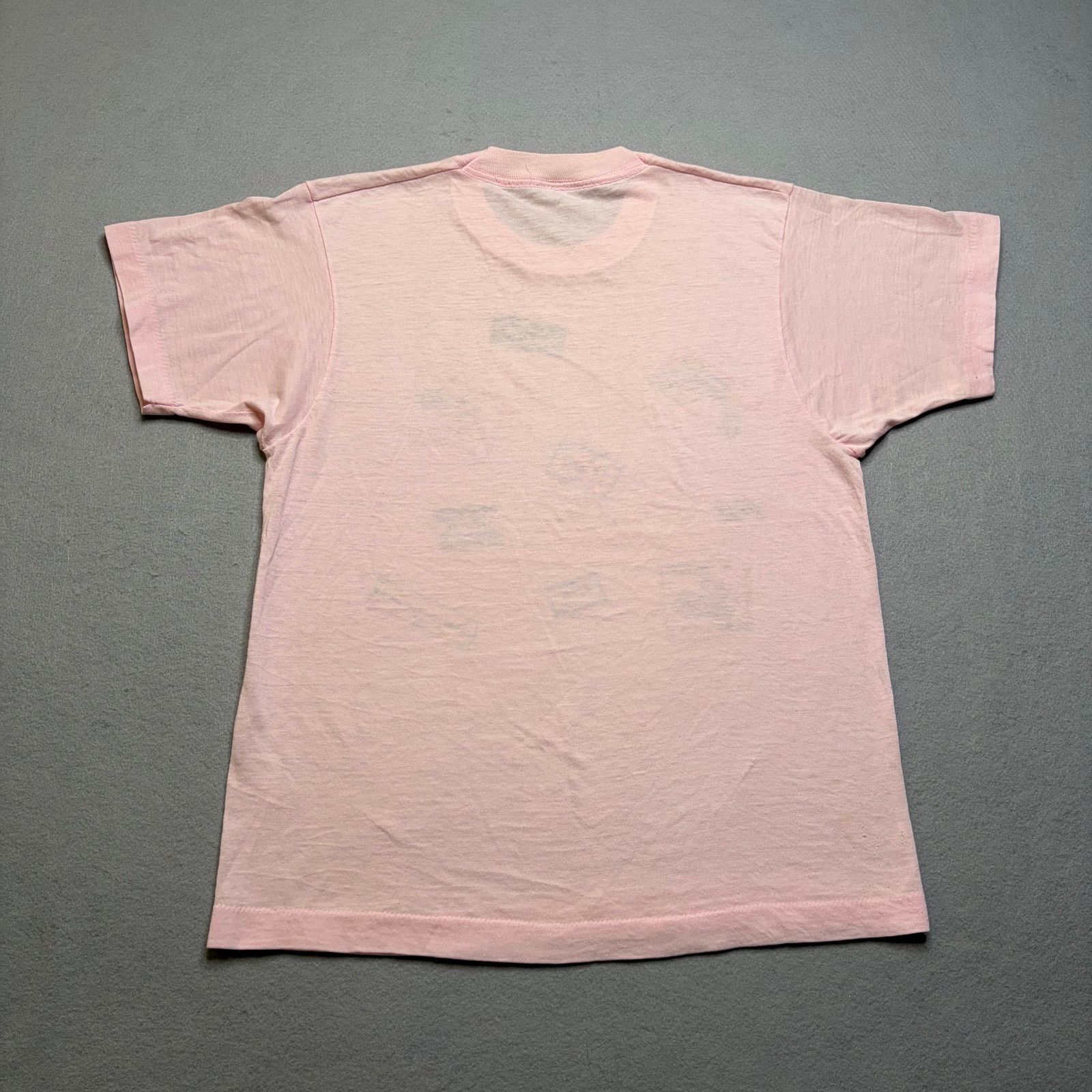 Vintage Vintage 80s Pink All Over Patch Graphic T-Shirt Small USA Size US S / EU 44-46 / 1 - 9 Thumbnail