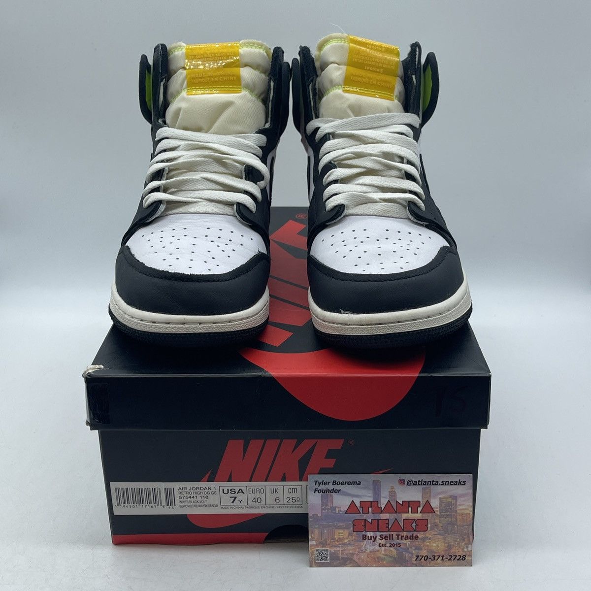 Jordan Brand Air Jordan 1 volt gold Size US 7 / EU 40 - 2 Thumbnail