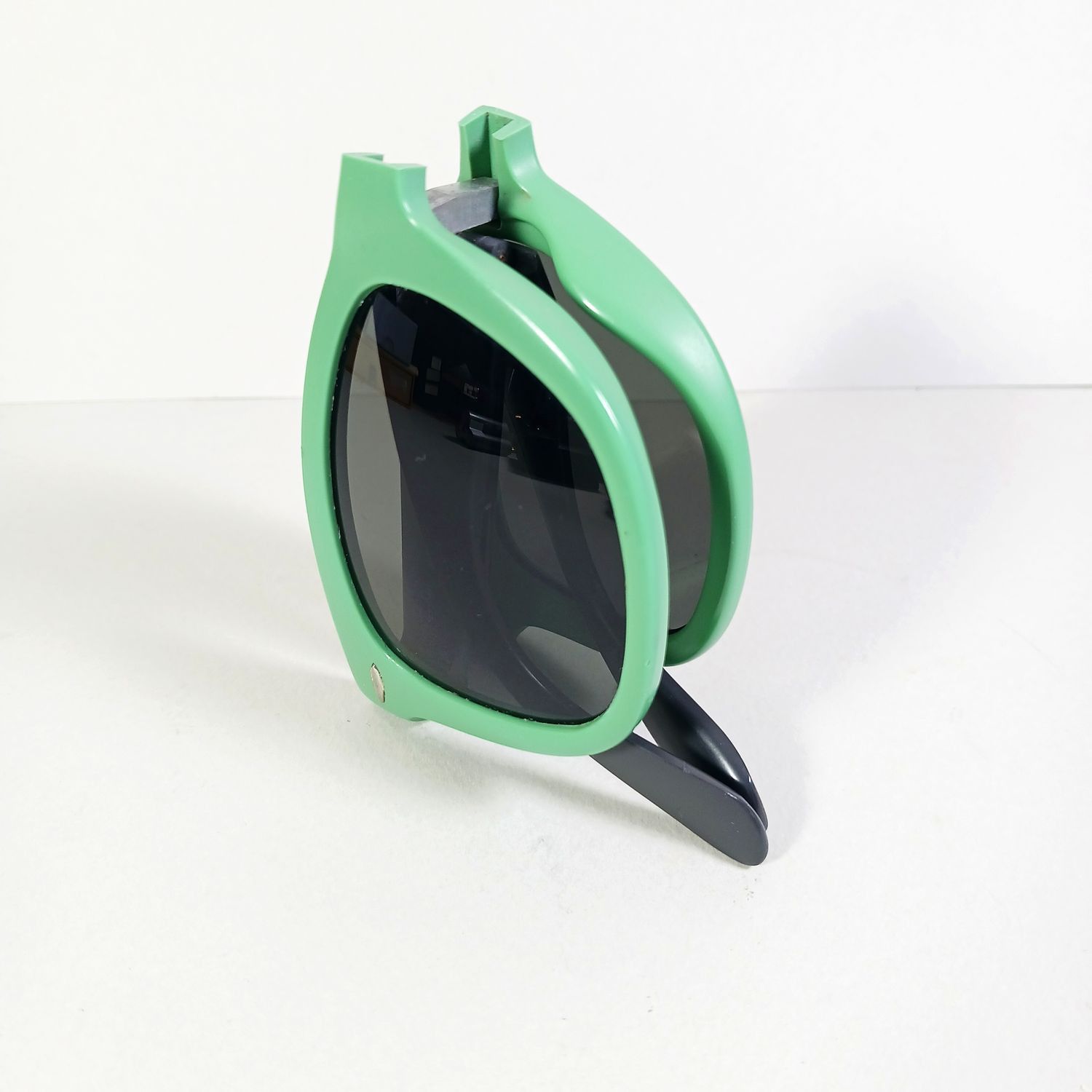 RayBan Ray Ban RB4105 Green/Gray Folding Wayfarer Sunglasses w/Case Size ONE SIZE - 7 Thumbnail