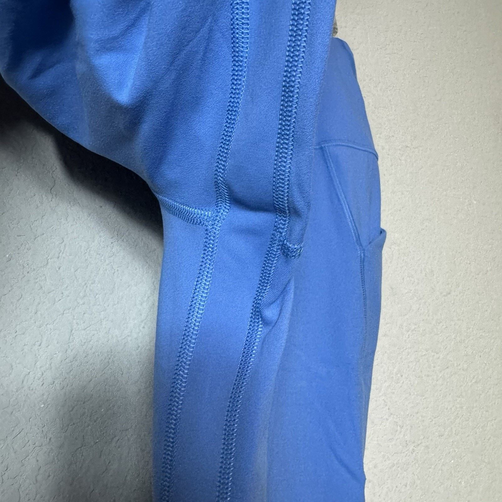 Lululemon Lululemon Align HR Pant Pockets 25” Rare Poolside Blue sz 14 Size 36" / US 14 / IT 50 - 9 Thumbnail