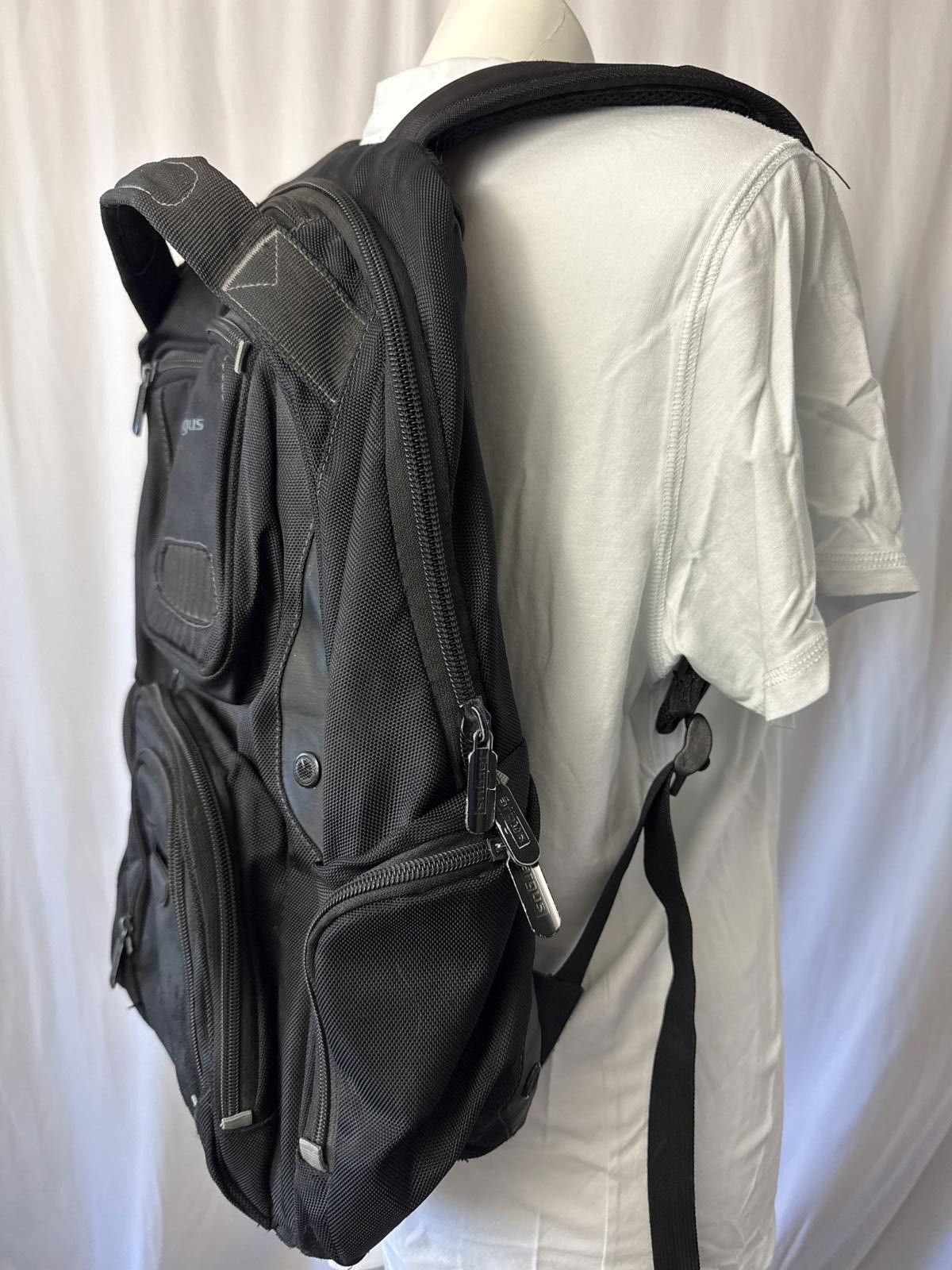 Designer Targus Dual Compartment Backpack - Spacious & Durable Size ONE SIZE - 2 Thumbnail