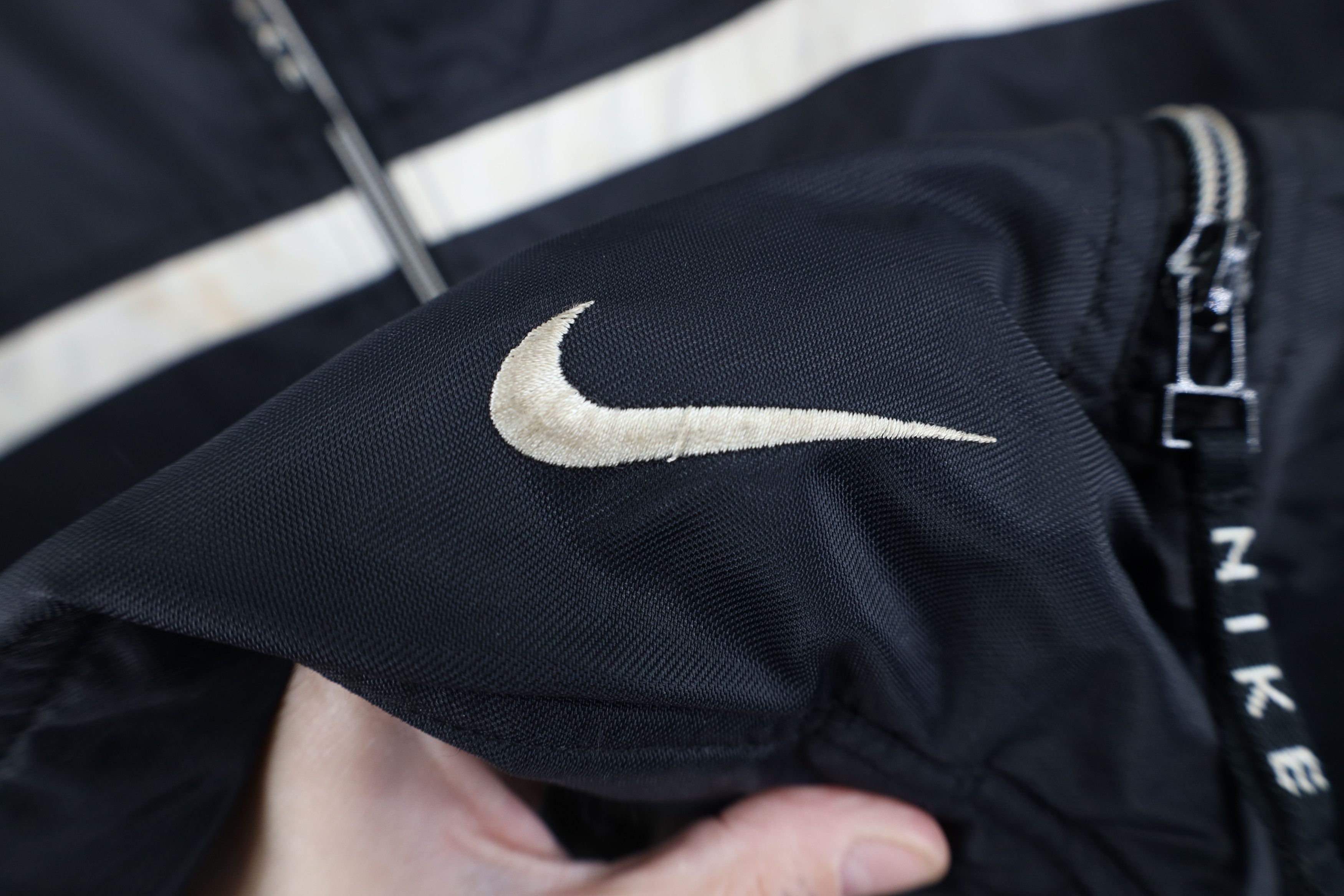 Nike Vintage 90s Nike Scott Mini Swoosh Fleece Lined Jacket Black Size US XL / EU 56 / 4 - 4 Thumbnail