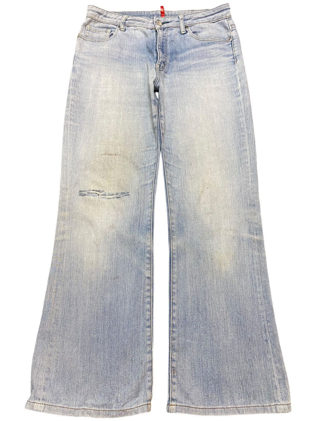 Japanese Brand Vintage Japanese Brands Uniqlo Faded Distressed Flare Jeans Size US 32 / EU 48 - 1 Thumbnail