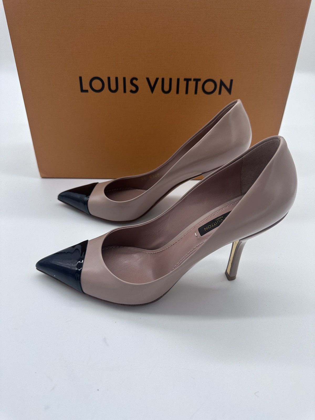 Louis Vuitton Louis Vuitton Patent Leather Heels 38 LV 8 USA w dustbag Size US 8 / IT 38 - 5 Thumbnail