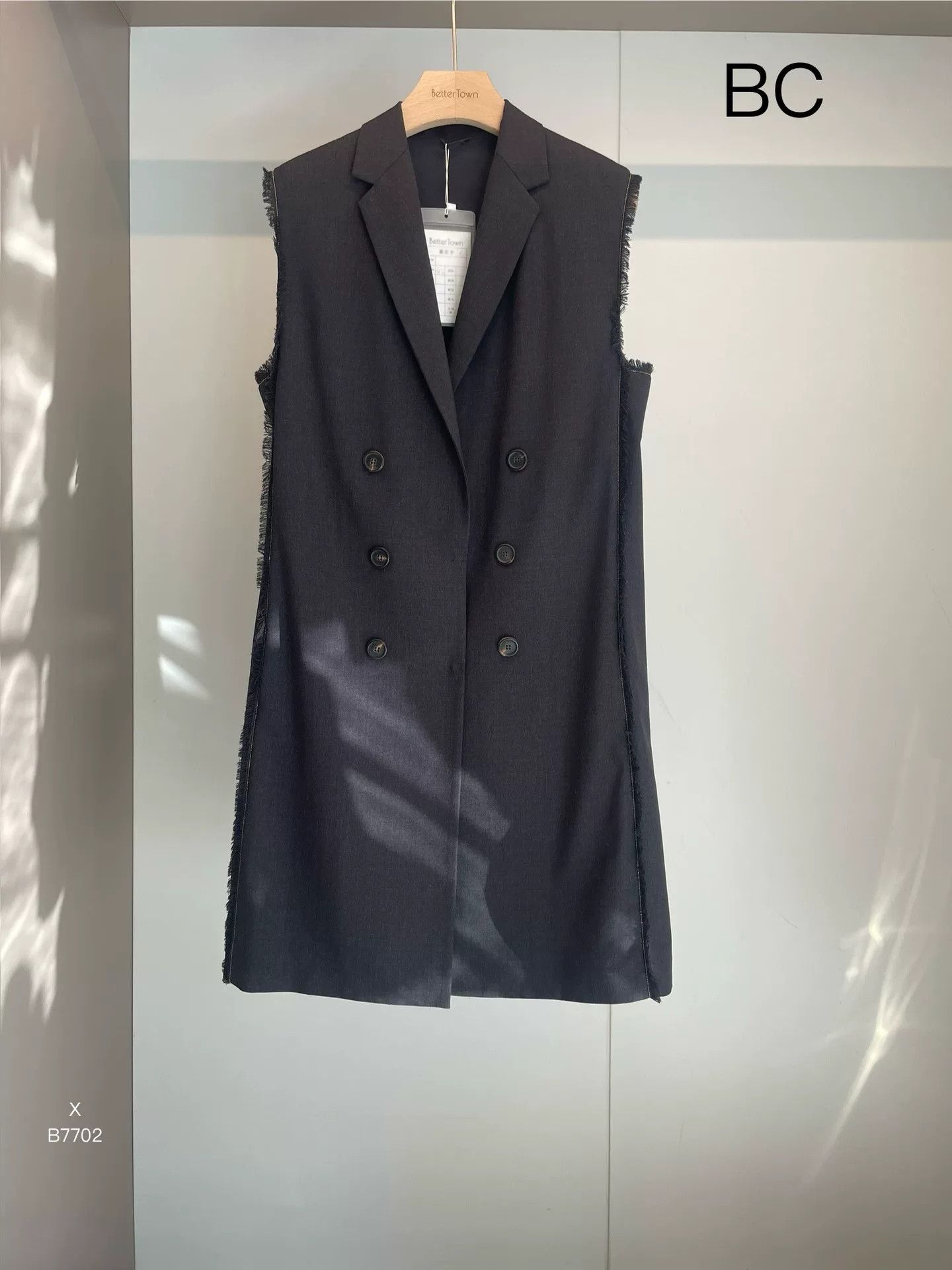Brunello Cucinelli Brunello Cucinelli Beaded Vest Size 42 Size US S / EU 44-46 / 1 - 1 Thumbnail