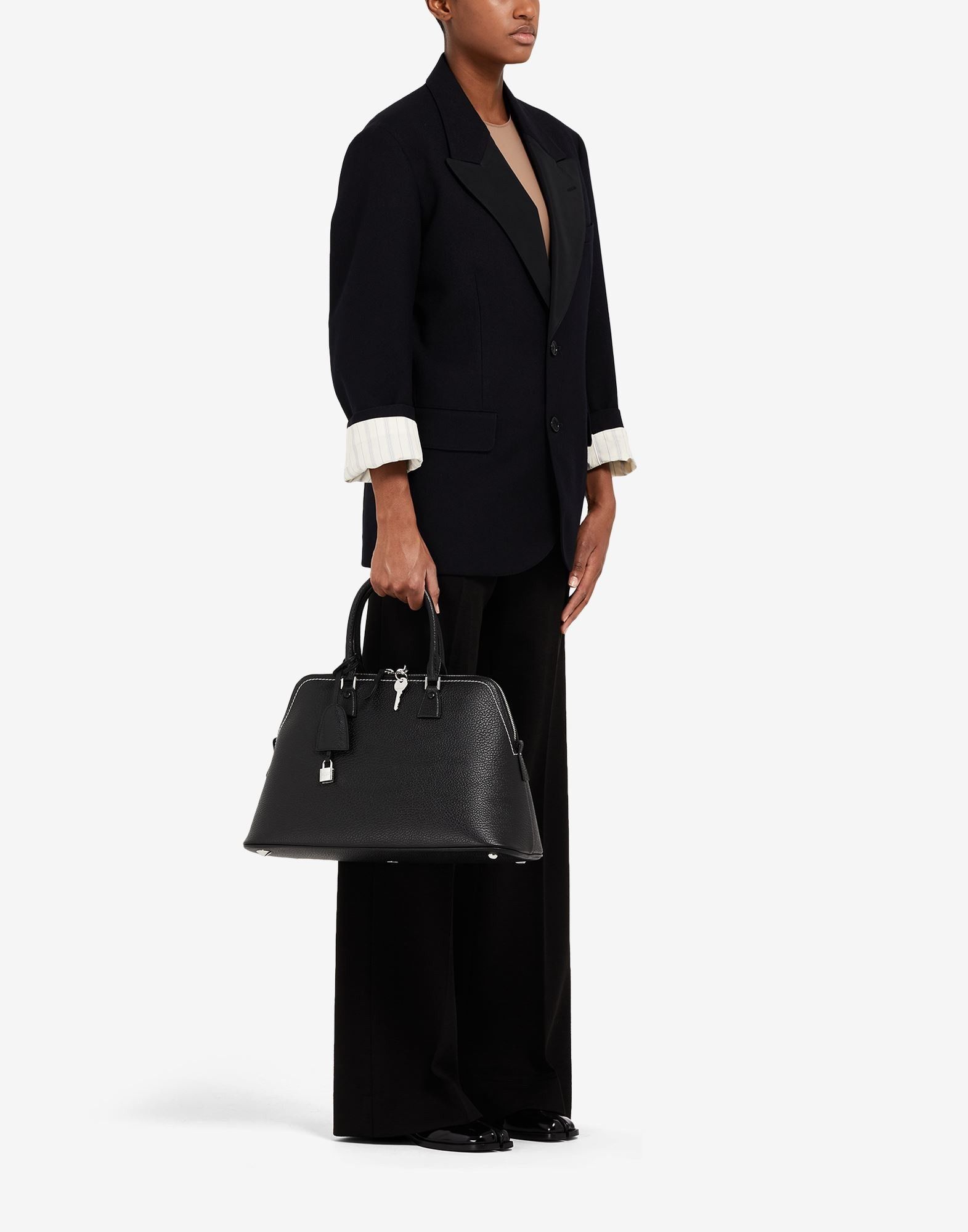 Maison Margiela oc11z0325 Size: OS / Large Bag in Black Size ONE SIZE - 7 Thumbnail