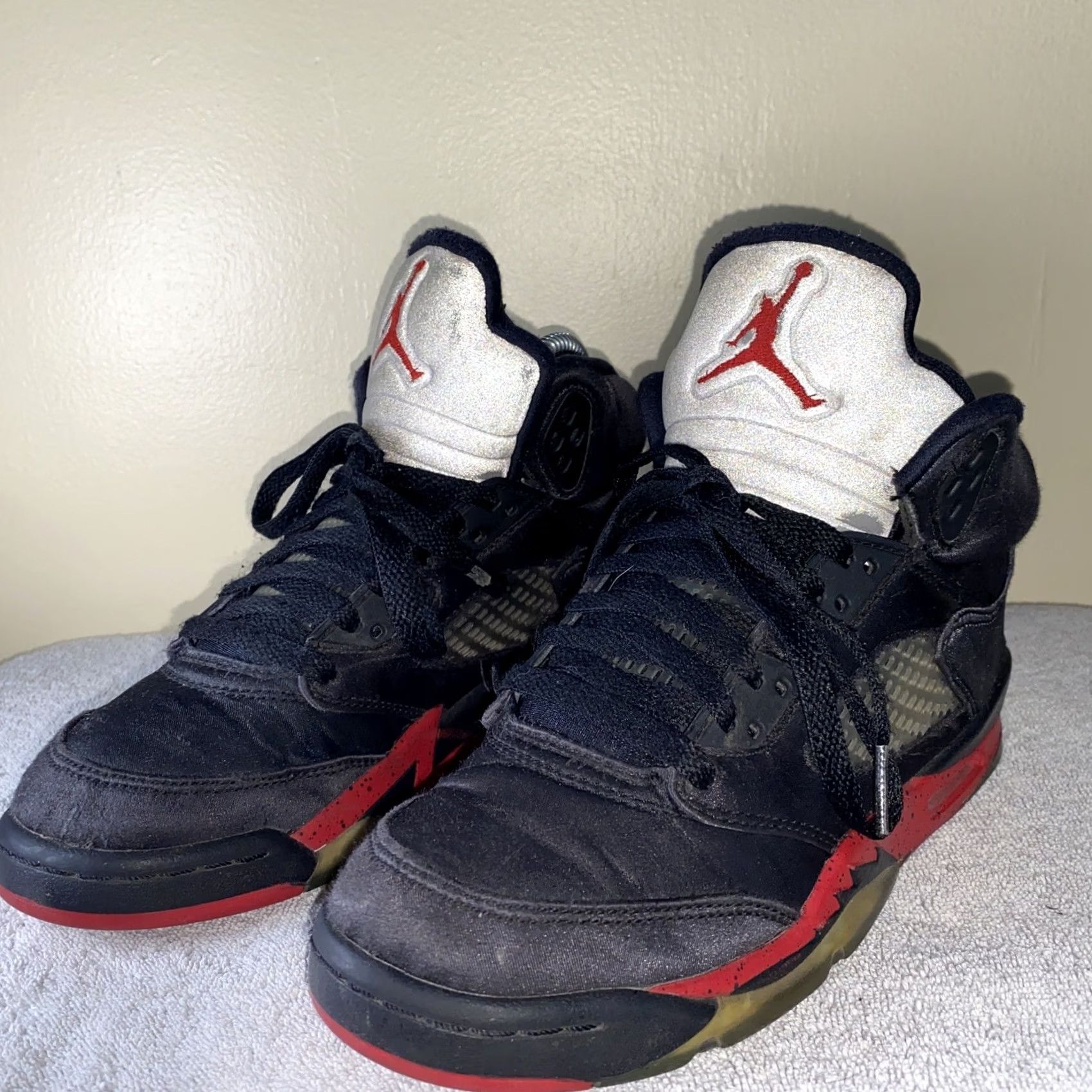 Nike VINTAGE Nike Air Jordan 5 V Retro Satin Bred Sneakers 440888-006 Women’s Size 6 Black Satin Retro Nike Air Sneaker Women’s Mens Size US 7 / IT 37 - 3 Thumbnail