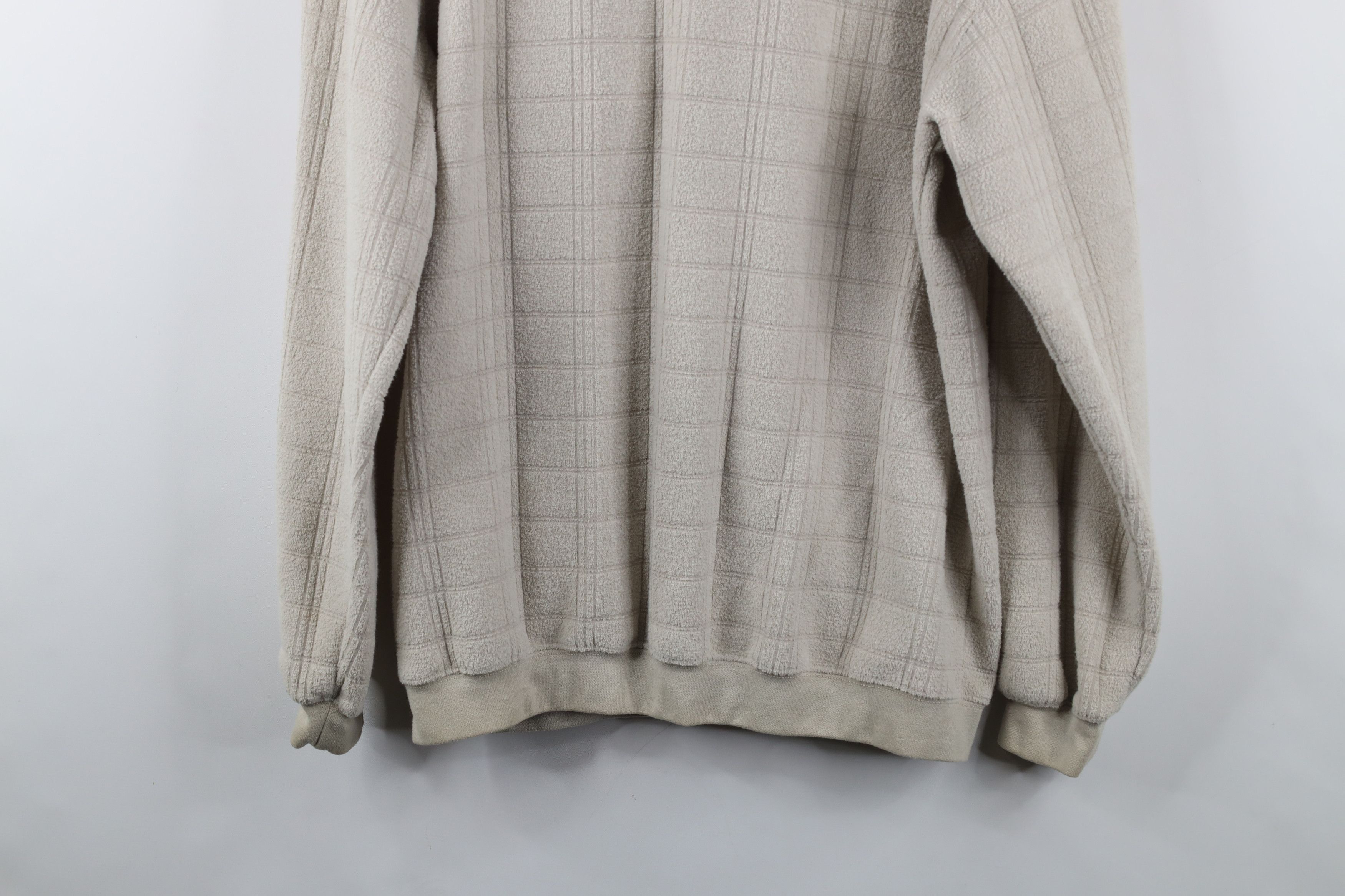 Vintage Vintage 90s Streetwear Checkered Fleece Collared Sweatshirt Size US L / EU 52-54 / 3 - 13 Thumbnail