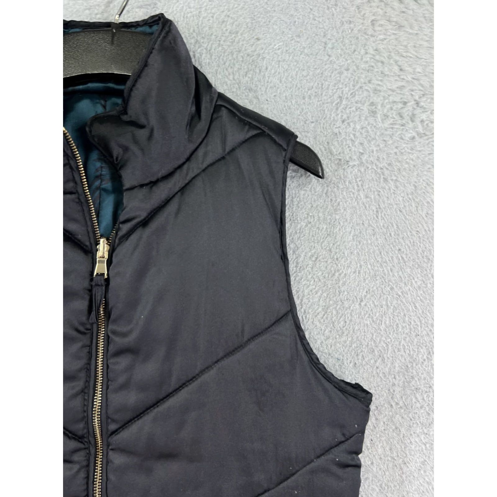 Vintage VEST Women Medium Black Full Zip Quilted Lined Pockets Mock Neck Zip Vest Women M Black Quilted Pockets Full Zip Mock Neck Fall Spring Women Mens? Size M / US 6-8 / IT 42-44 - 4 Thumbnail