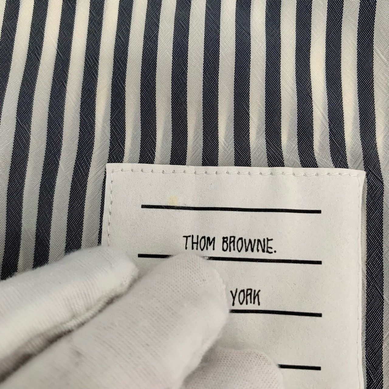 Thom Browne Thom Browne Gray and White Striped Bow-Detail Skirt (Size 38 Size 38" / US 16 / IT 52 - 8 Thumbnail