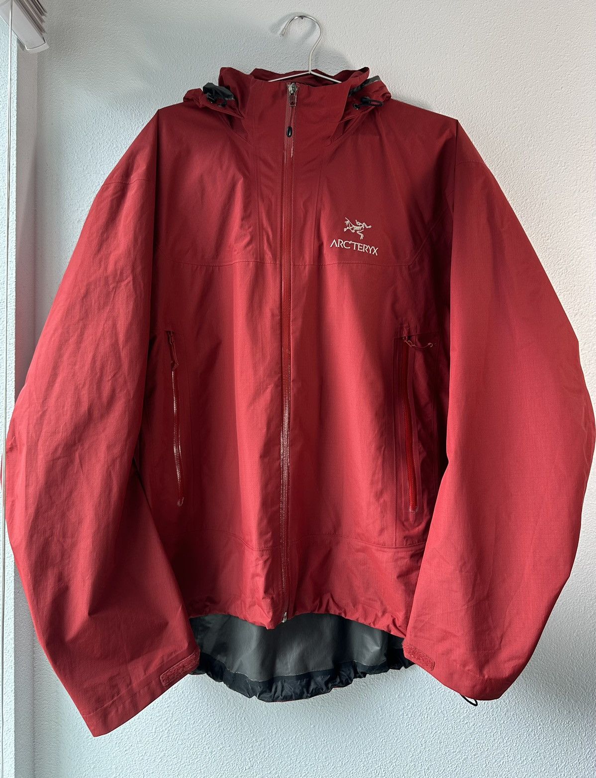 Arc'Teryx Red arcteryx goretex rain jacket | Grailed