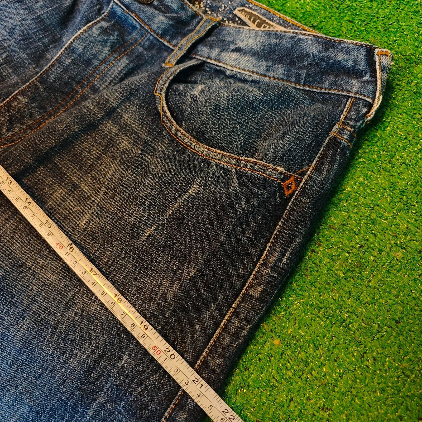 Quiksilver Vintage Quiksilver Jeans Mens 32 blue regular button fly y2k Size US 32 / EU 48 - 13 Thumbnail
