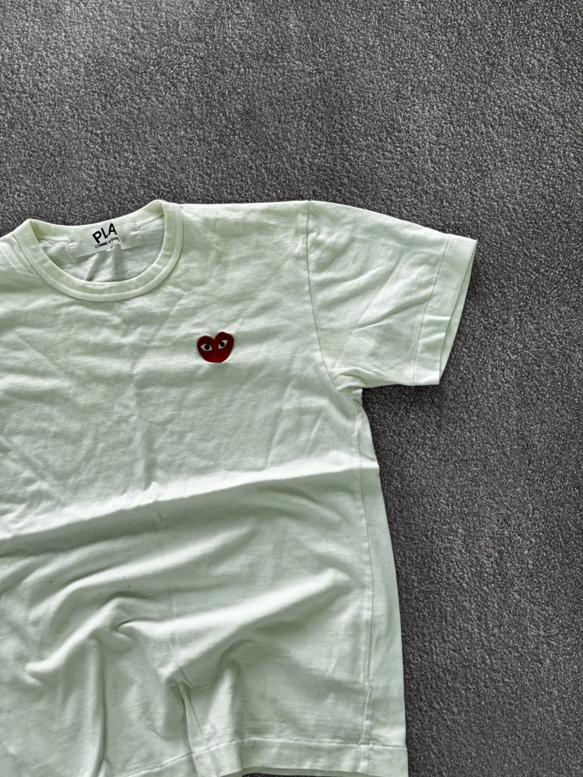 Comme des Garcons PLAY Play Comme des Garcons T Shirt Heart T Shirt Size US M / EU 48-50 / 2 - 5 Thumbnail