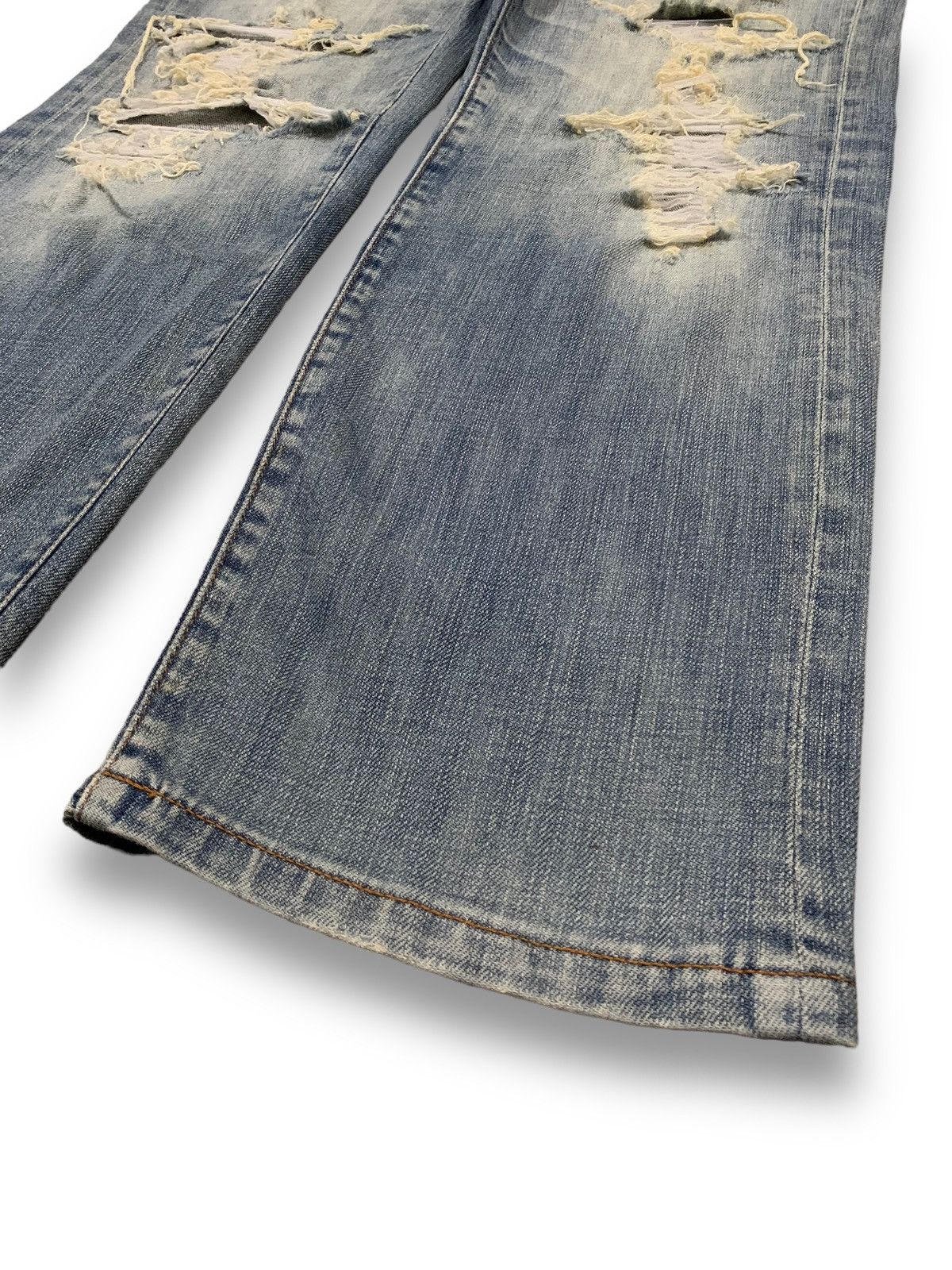 Japanese Brand Vintage Japanese Brand Dirty Mud Wash Loose Distressed Jeans Size US 35 - 10 Thumbnail
