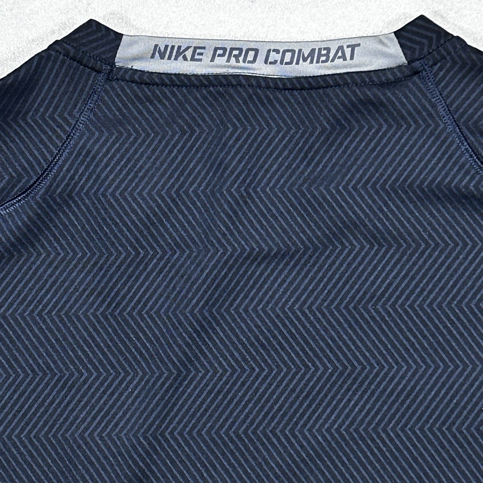 Nike Nike Pro Combat Dri-Fit Men's L Hyperwarm Lite Size US L / EU 52-54 / 3 - 9 Thumbnail