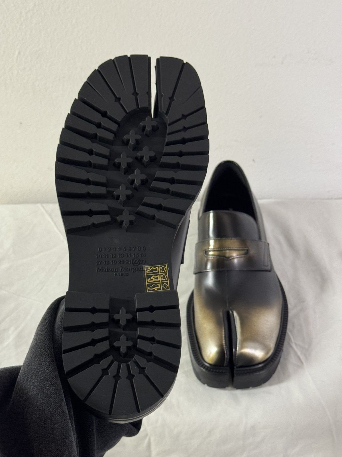 Maison Margiela Maison Margiela Tabi Platform Loafers - Black / Gold 45 Size US 12 / EU 45 - 8 Thumbnail