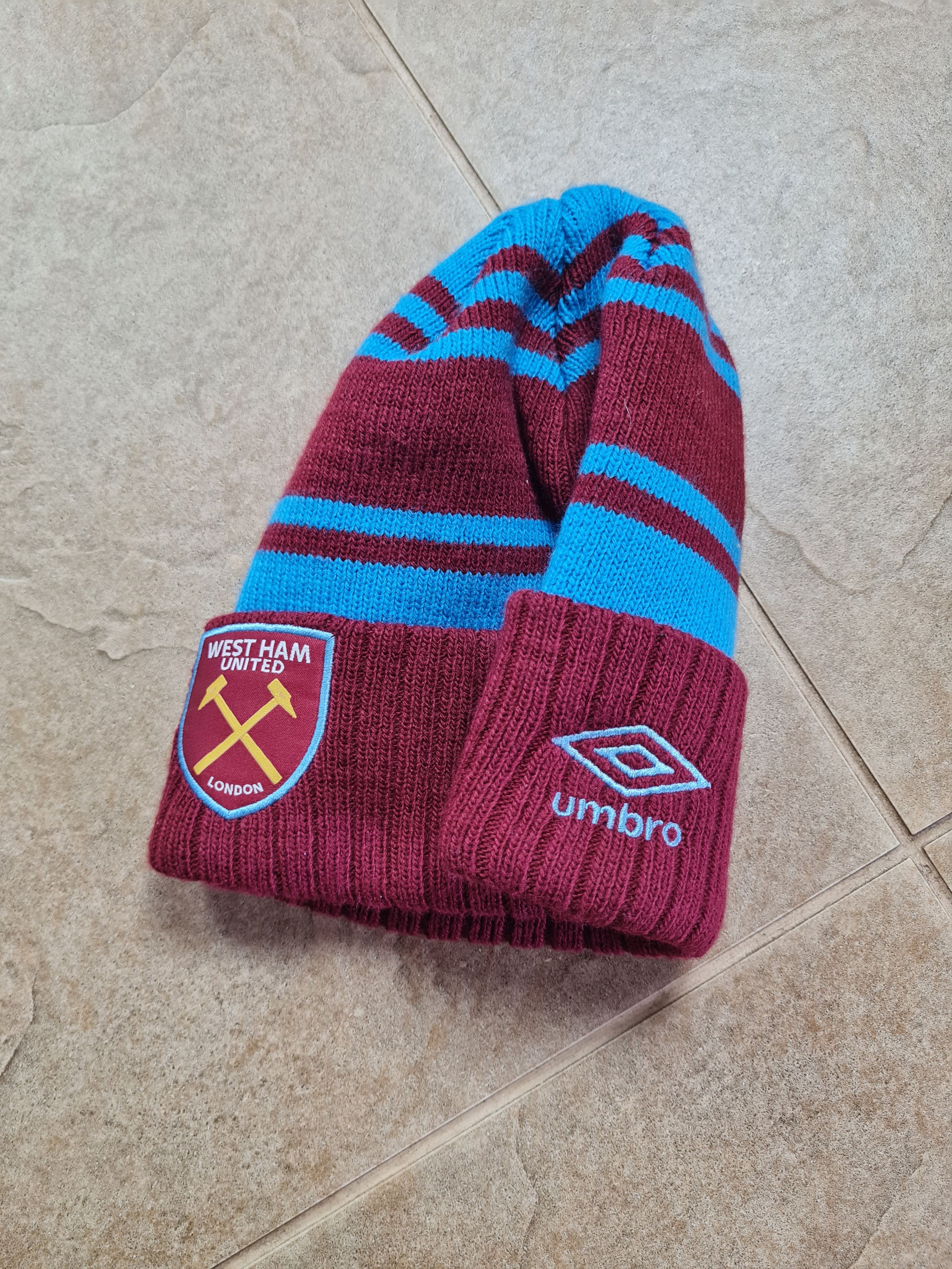Umbro Knitted hat caps UMBRO WEST HAM UNITED FC Reversable Beanie Size ONE SIZE - 5 Thumbnail