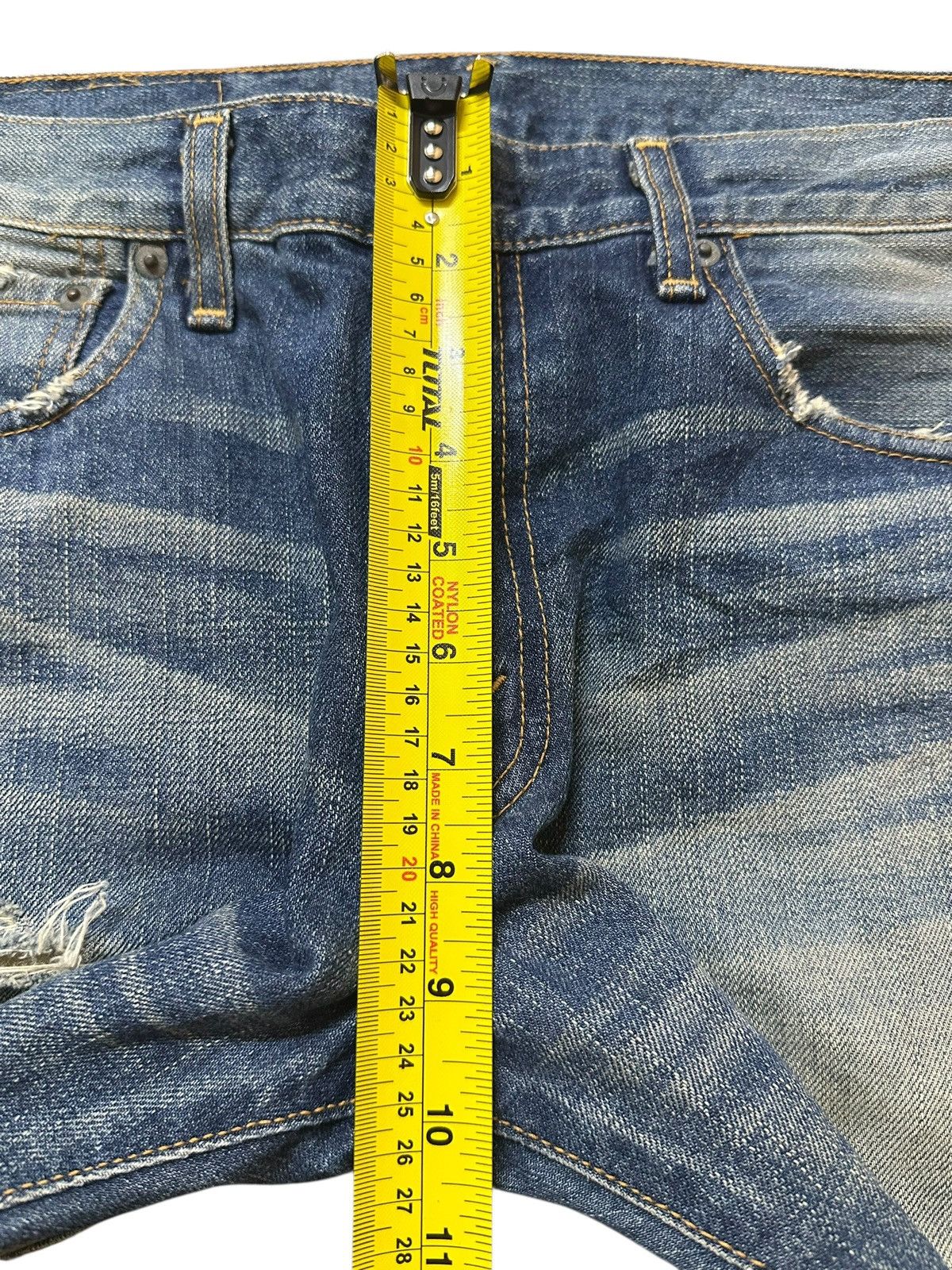 Levi's Vintage Levis 505 Blue Faded Wash Distressed Style Jeans Size US 32 / EU 48 - 15 Thumbnail