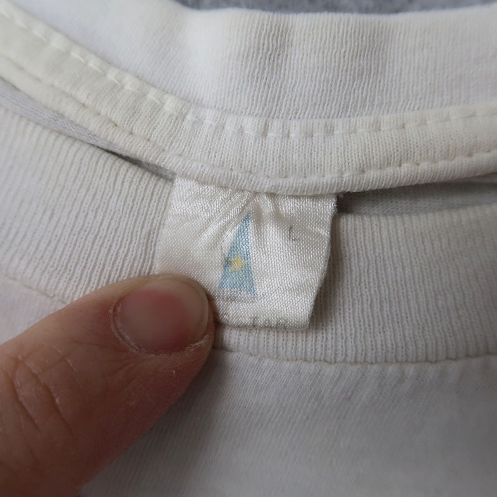Vintage VINTAGE Shimano Shirt Mens L White 80s Silver Star Mountain Bike Graphic Size US L / EU 52-54 / 3 - 7 Thumbnail