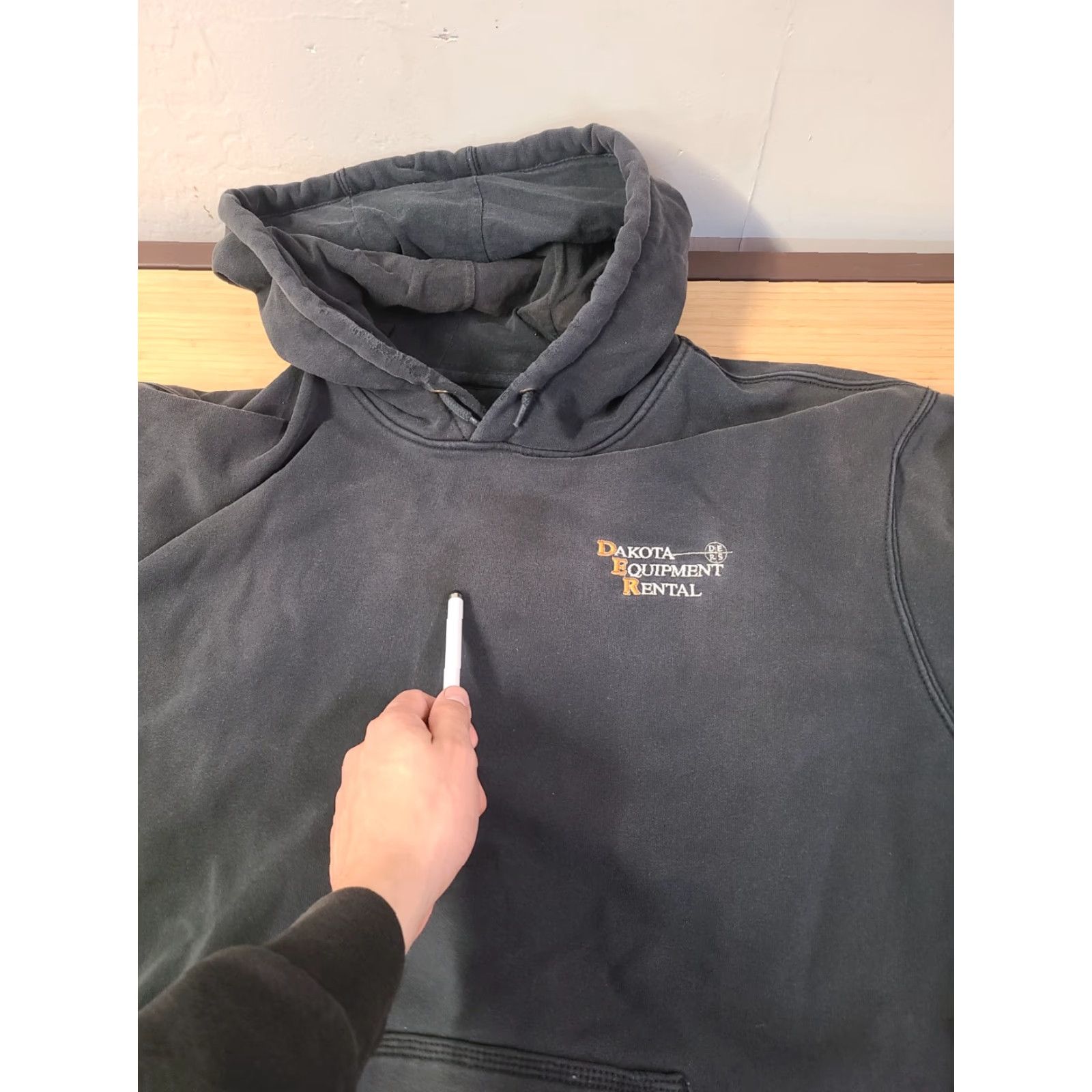 Carhartt VINTAGE Carhartt Rain Defender Rutland Jacket Hoodie Sweatshirt XL Black Regular Mens Size US XL / EU 56 / 4 - 7 Thumbnail