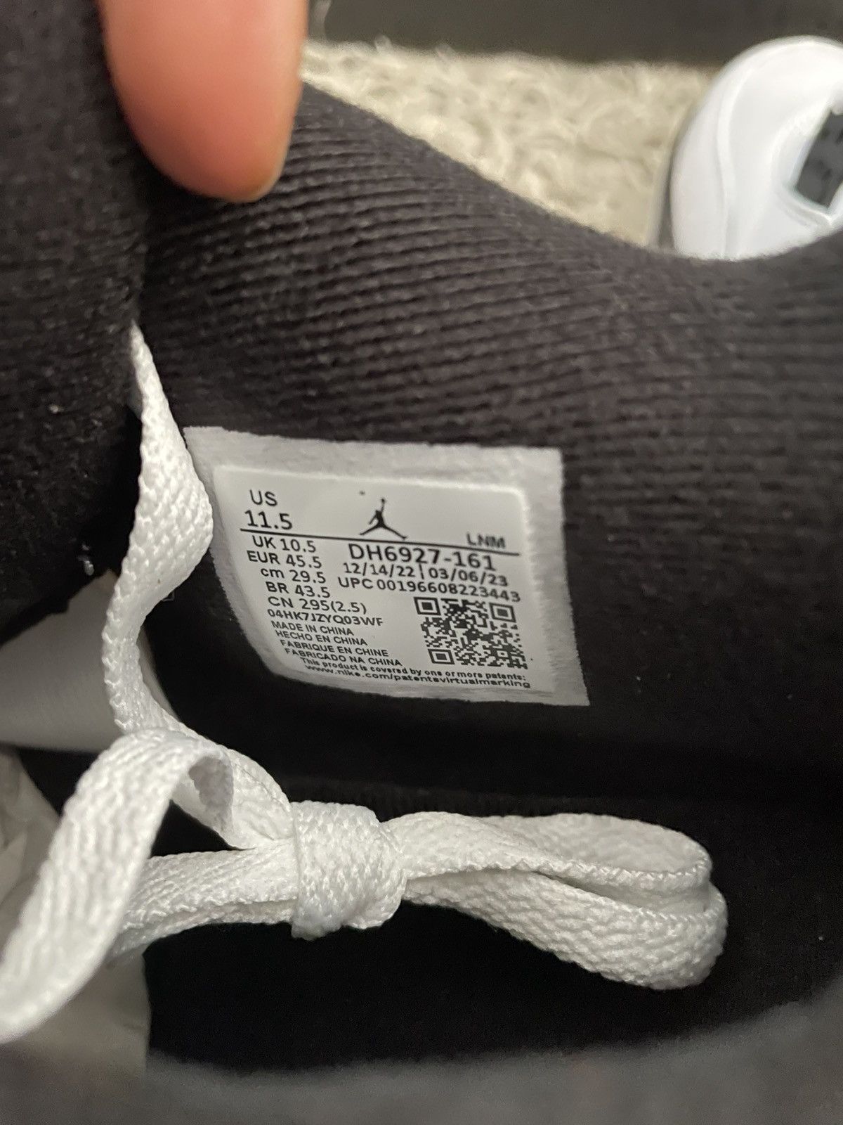 Jordan Brand Jordan 4 Red Cement Size US 11.5 / EU 44-45 - 7 Thumbnail