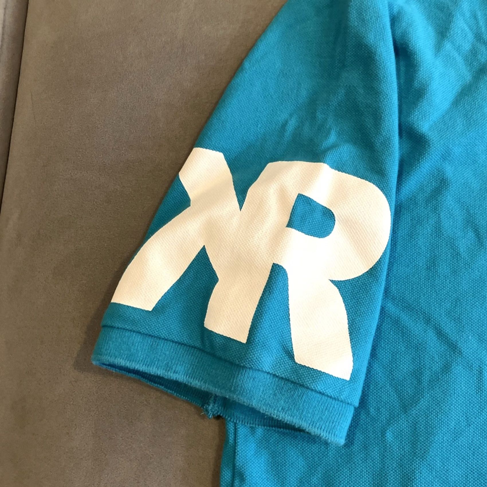 Vintage VINTAGE Kidrobot Polo Shirt M Boys? Size US M / EU 48-50 / 2 - 3 Thumbnail