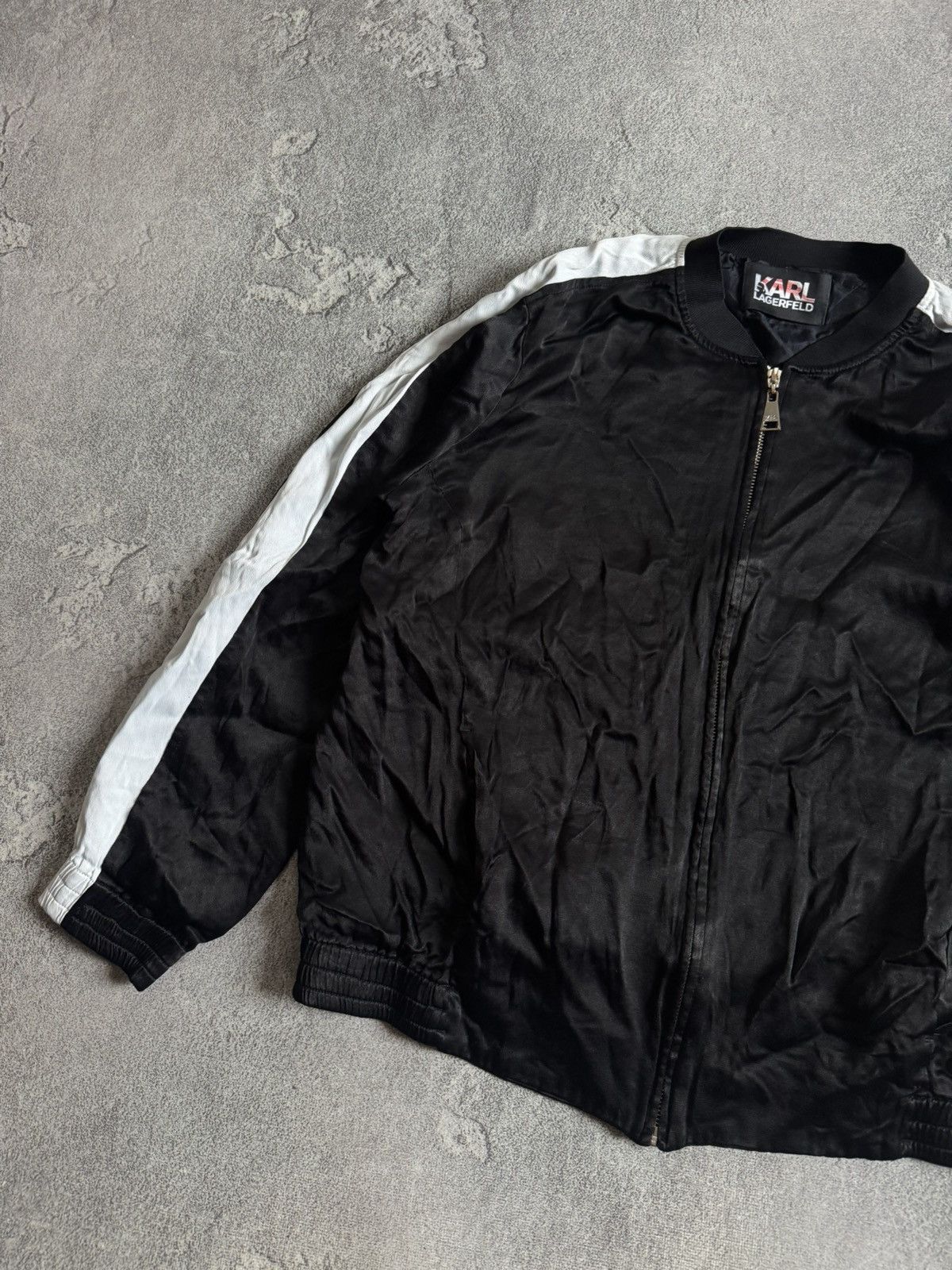 Karl Lagerfeld Karl Lagerfeld IT48/FR44/EU42 bomber zip jacket big logo Size L / US 10 / IT 46 - 5 Thumbnail