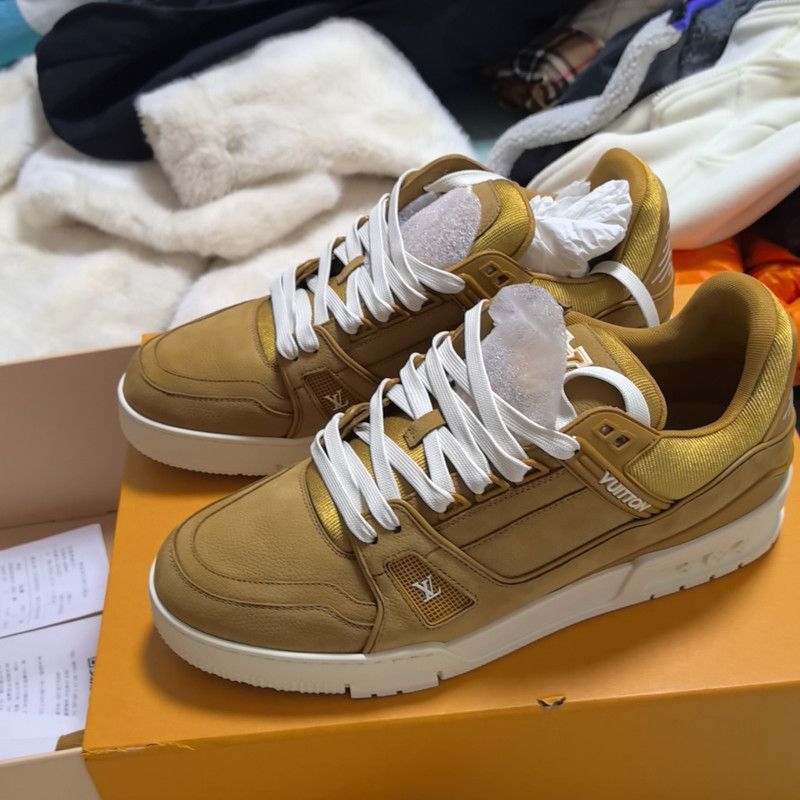 Louis Vuitton Louis Vuitton Trainer Low Top Sneakers in Orange -2508 Size US 8.5 / EU 41-42 - 1 Thumbnail