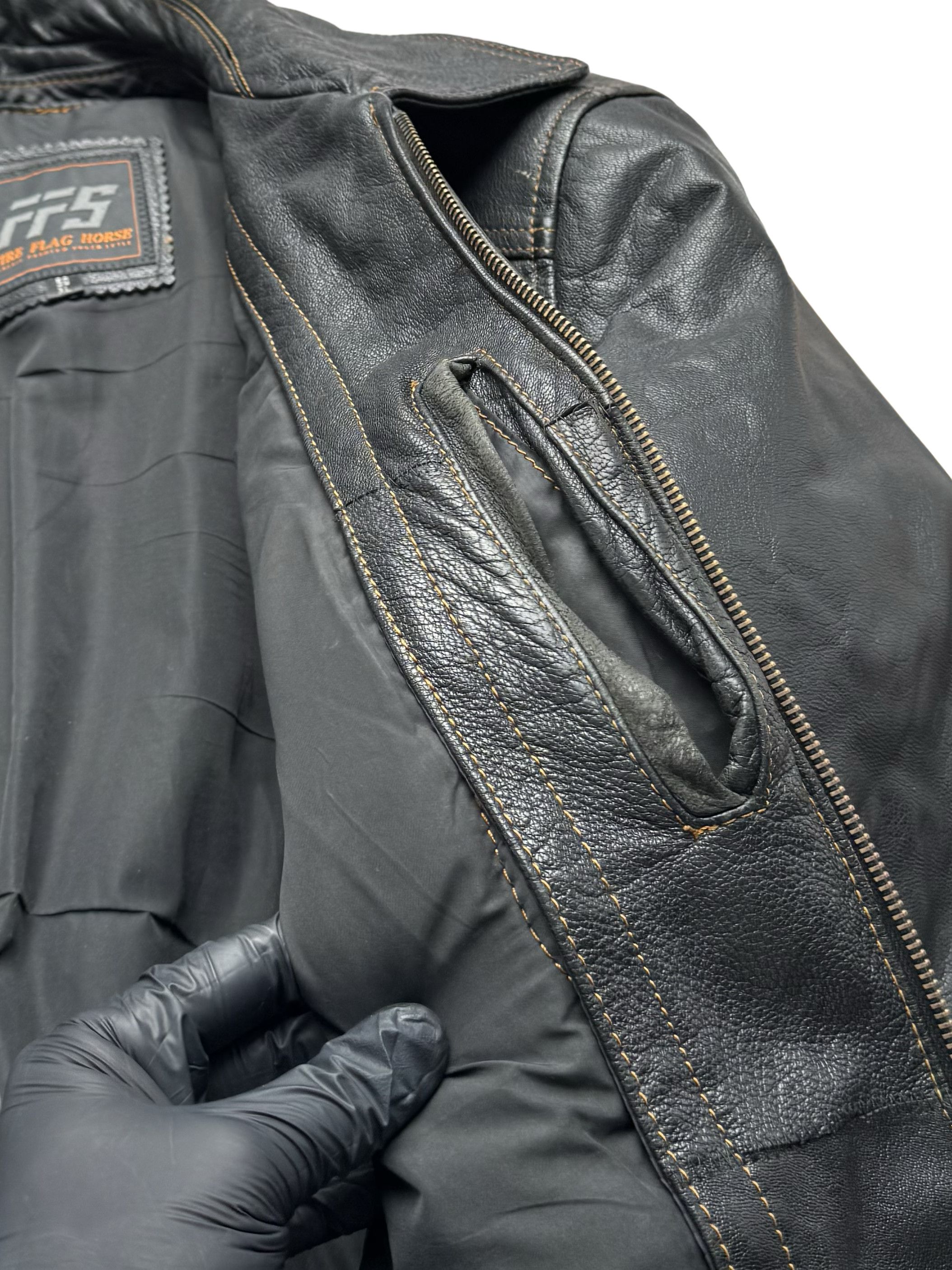 Genuine Leather Leather Jacket From The 90's (V131) Size US XL / EU 56 / 4 - 10 Thumbnail