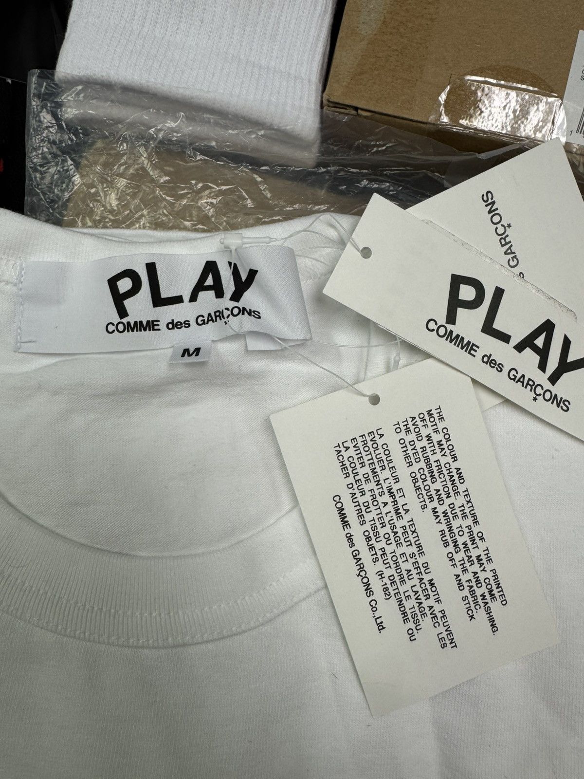 Comme des Garcons Comme Des Garçons PLAY Play Red Printed Sleeves Size US M / EU 48-50 / 2 - 6 Thumbnail