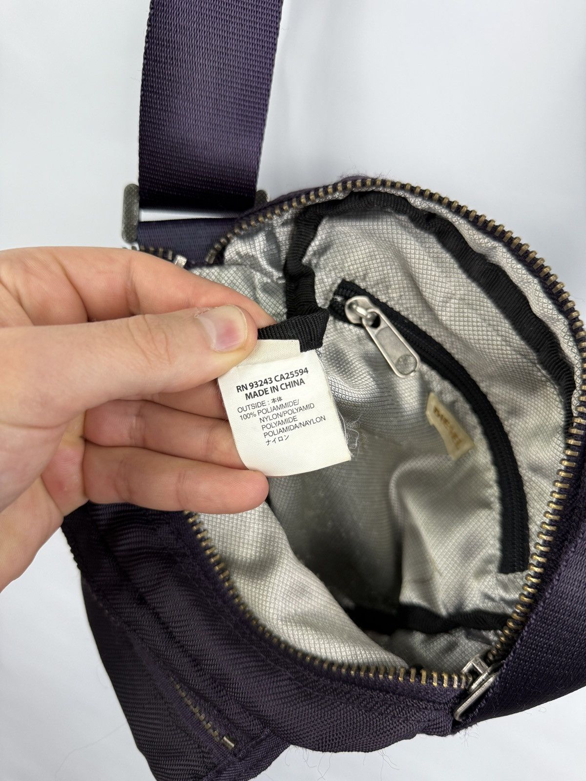 Diesel 🇺🇸 Vintage Y2K Diesel Archive Purple Bag Rare Retro Hype Size ONE SIZE - 12 Thumbnail