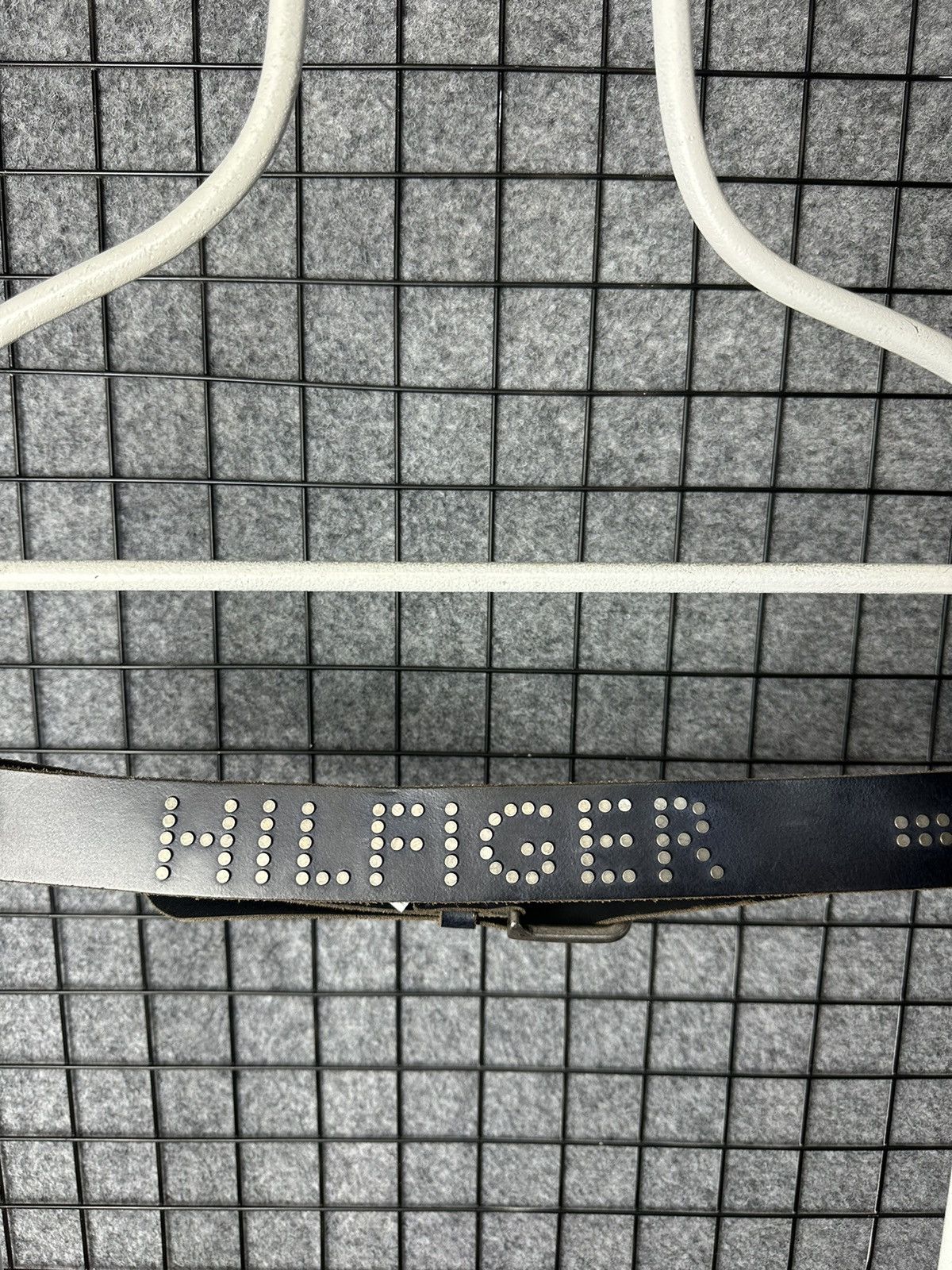 Tommy Hilfiger Tommy Hilfiger Genuine Leather Logo Studded Belt Size OS Size ONE SIZE - 5 Thumbnail