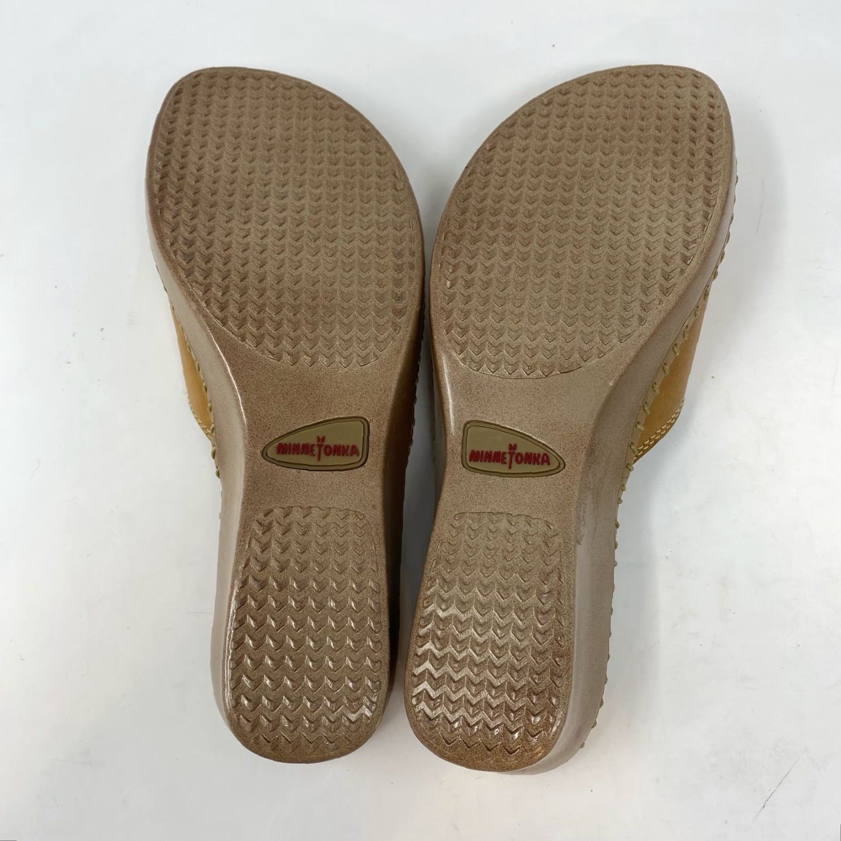 Minnetonka Minnetonka Womens Sandals Slide Beige Leather Wedge Open Toe M Casual Summer 9 Bohemian Slip On Shoes Size US 9 / IT 39 - 8 Thumbnail