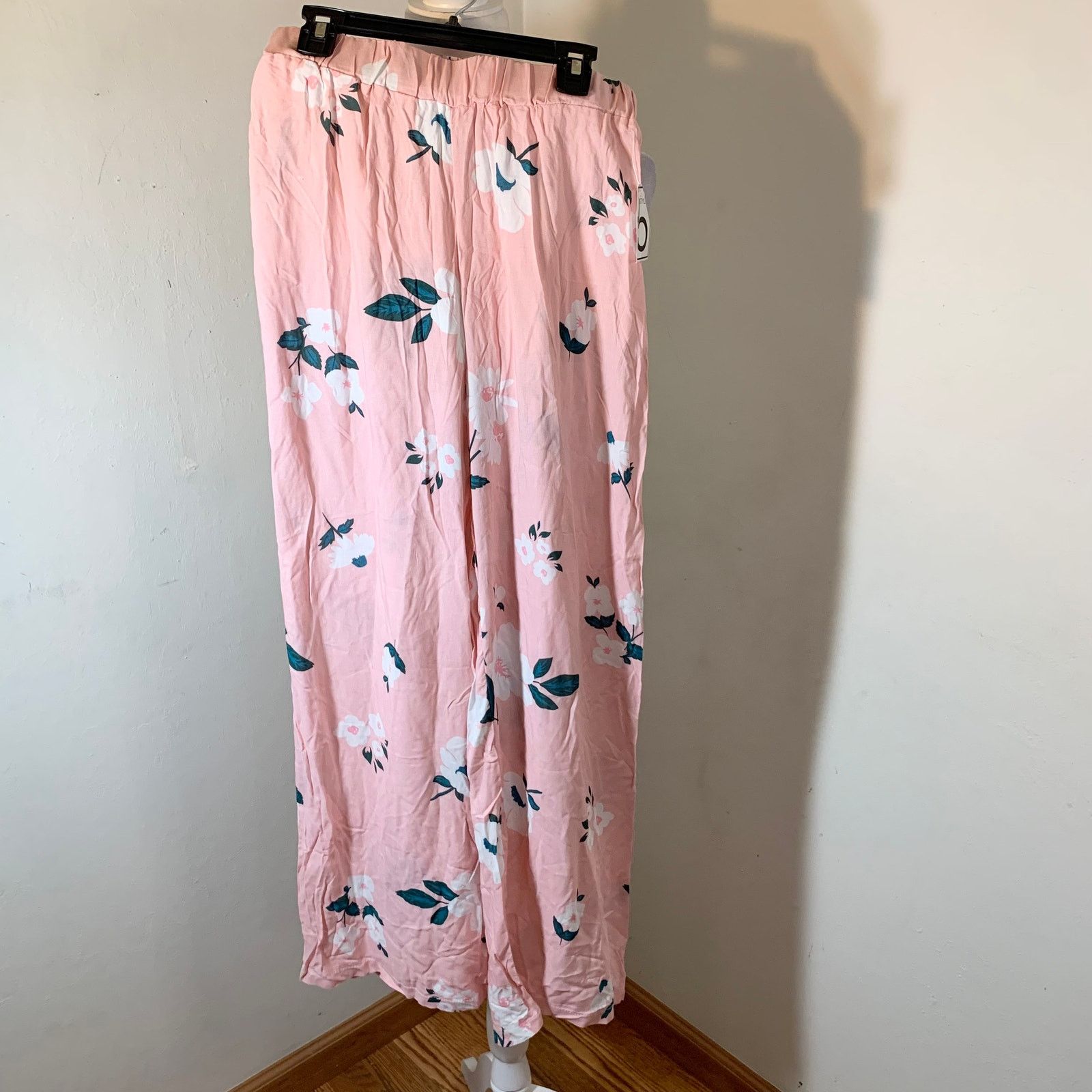 Other Cute pink women’s pants size M (NWT) Size 30" / US 8 / IT 44 - 1 Thumbnail