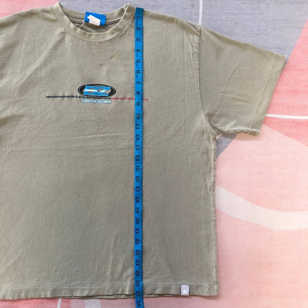 Vintage Sunfaded Vintage BZ California Sun Wear Surfing Tees Size US XL / EU 56 / 4 - 15 Thumbnail