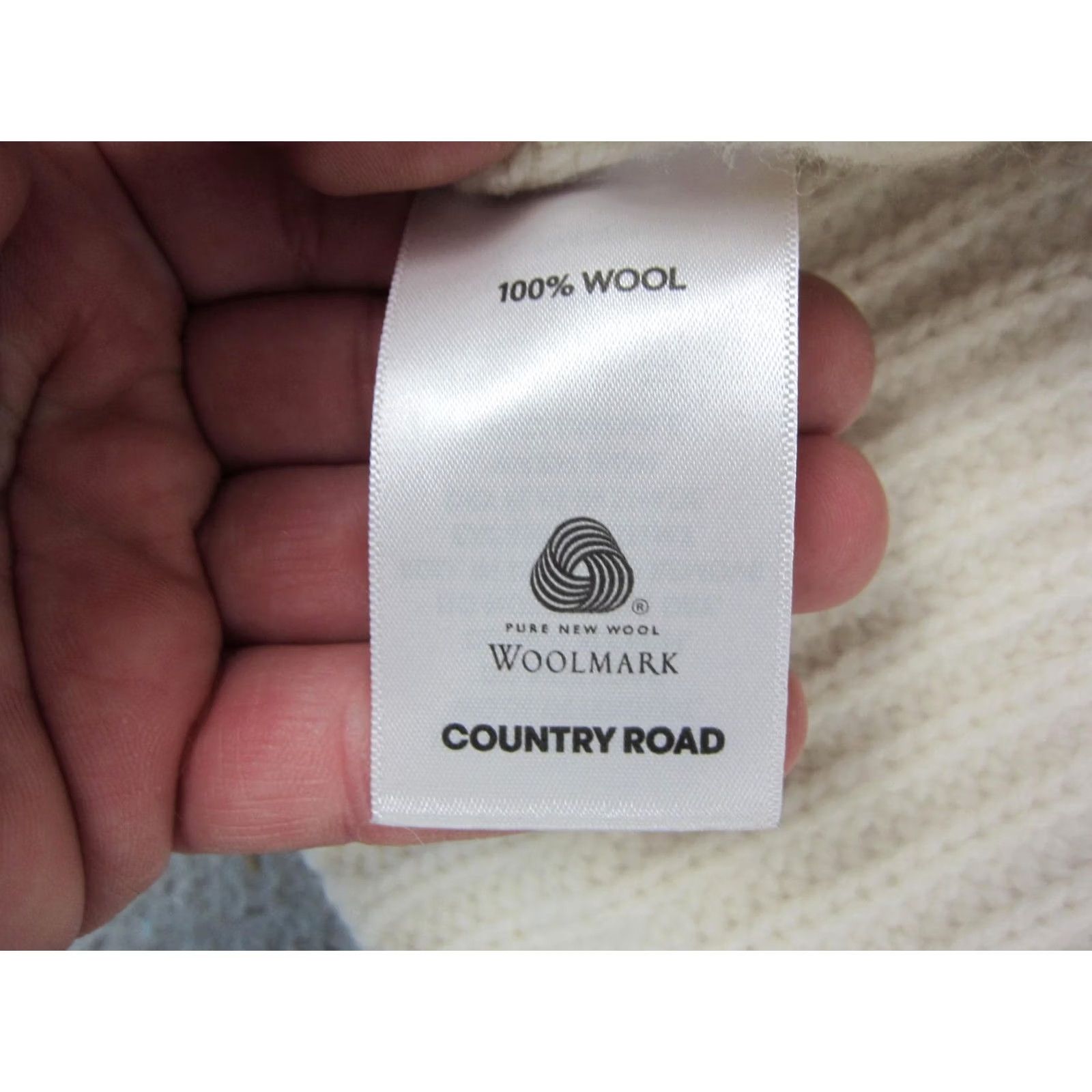 Country Road VINTAGE Country Road Sweater Womens 2XS Cream Merino Wool Cable Knit Crew Neck Long Sleeve 90s Winter Fall Pullover Mens Womens Girls Boys Size XXS / US 00 / IT 34 - 6 Thumbnail