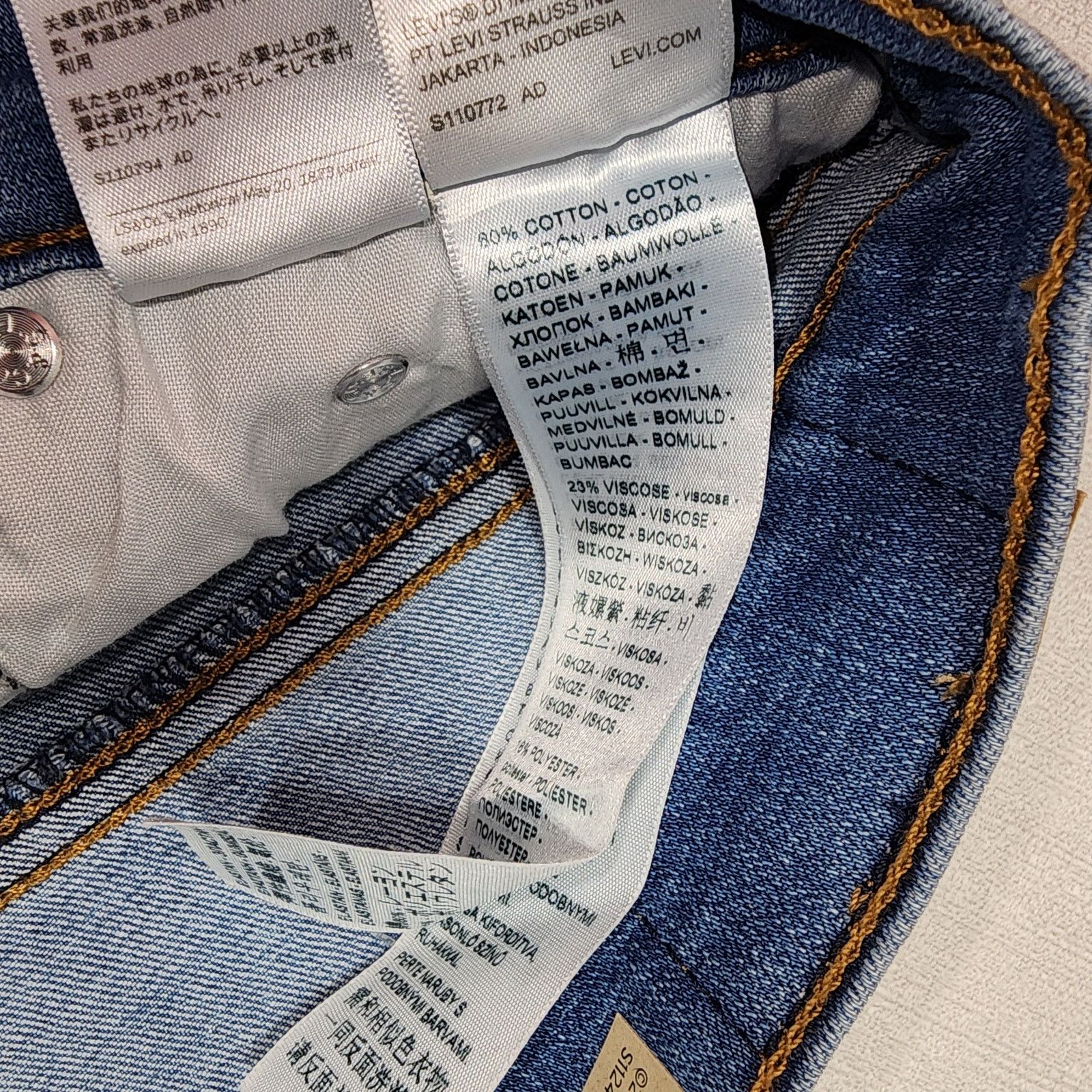Levi's Levi's Mid-length shorts W26'' x L13'' Size US 26 / EU 42 - 7 Thumbnail