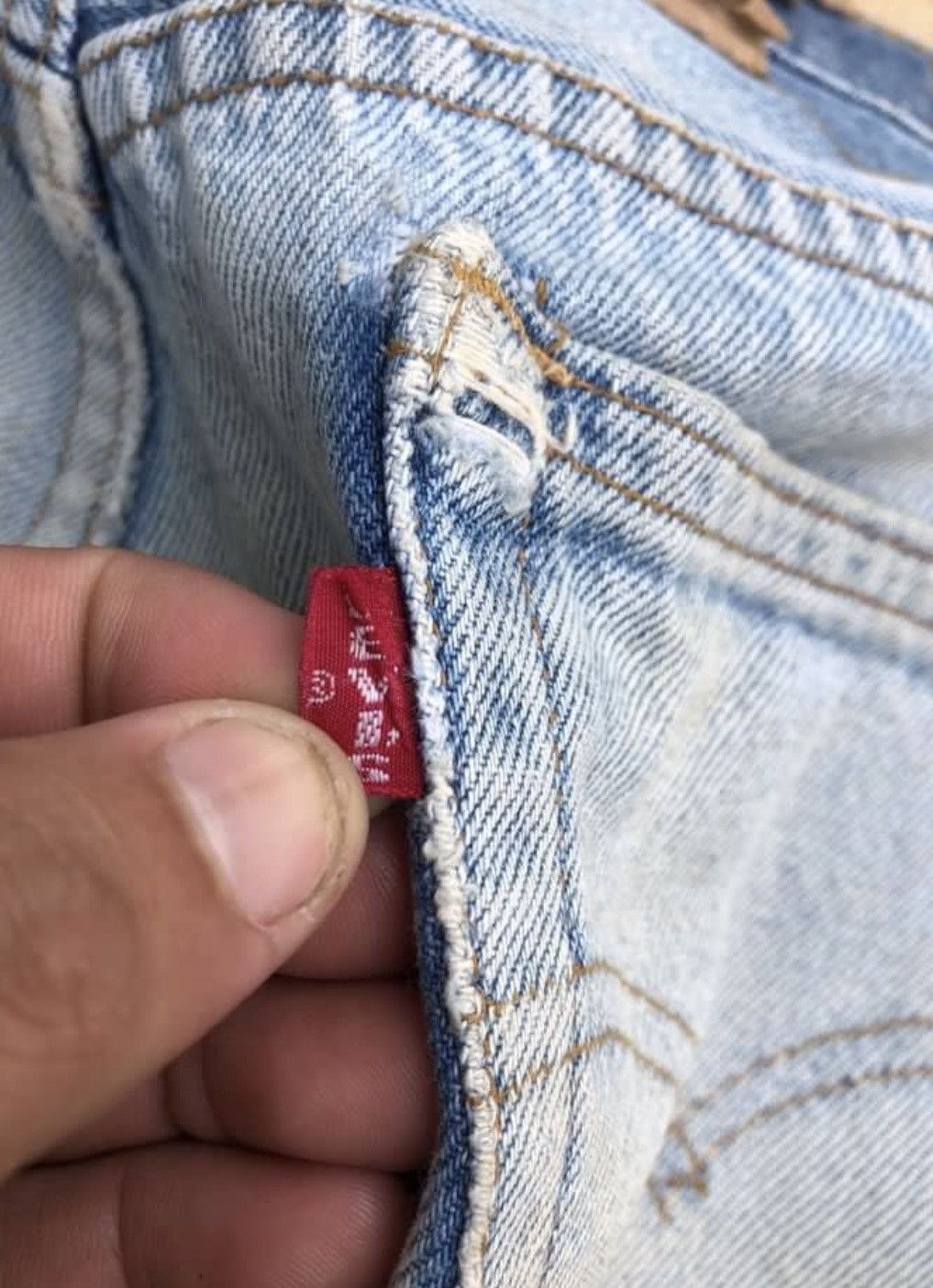 Levi's DESTROY VINTAGE 80 LEVIS 501 fly button distressed REWORK B1 Size US 31 - 8 Thumbnail