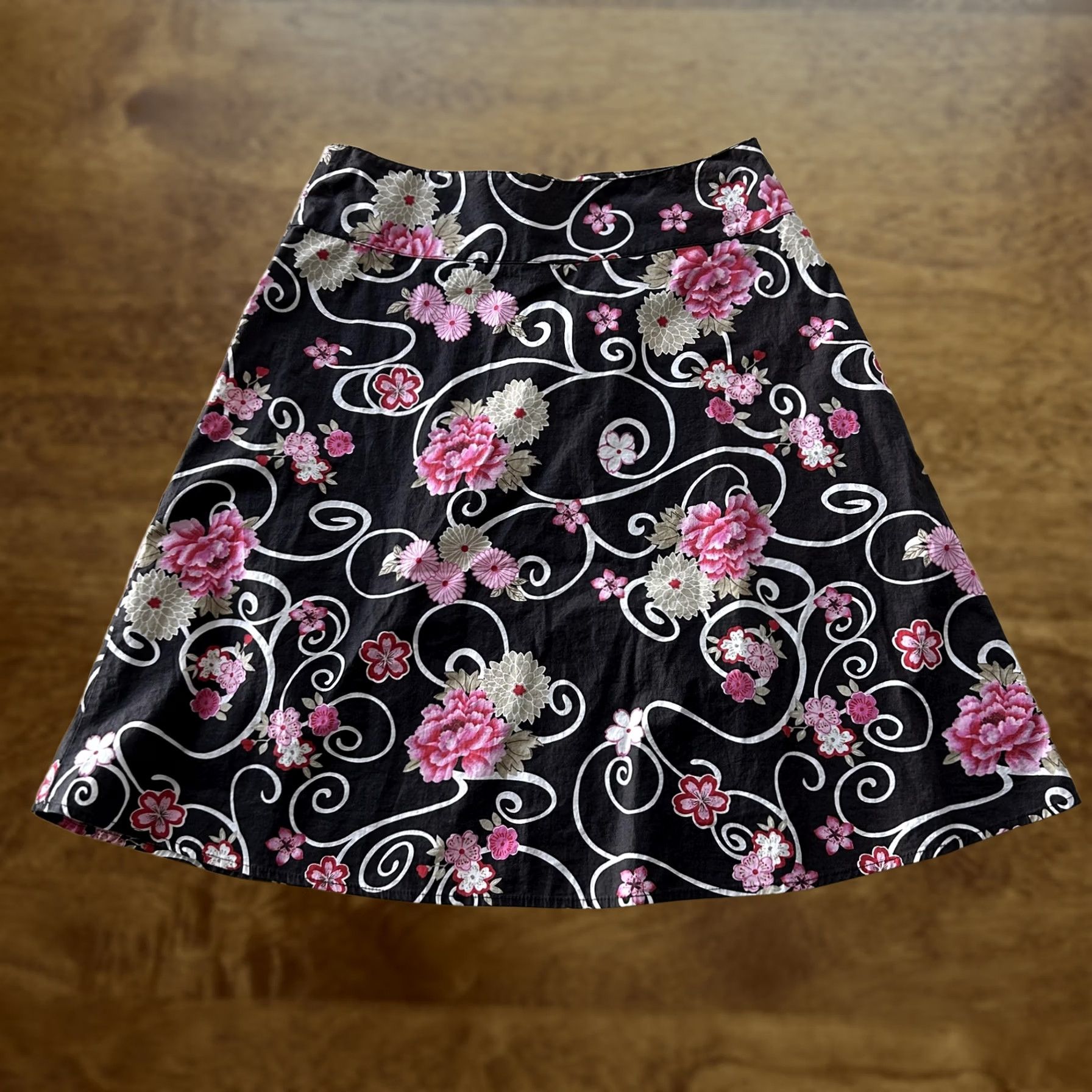 Vintage HeartSoul Skirt Womens M Black Floral Cotton A-Line Short Lightweight Casual Size 32" / US 10 / IT 46 - 1 Thumbnail