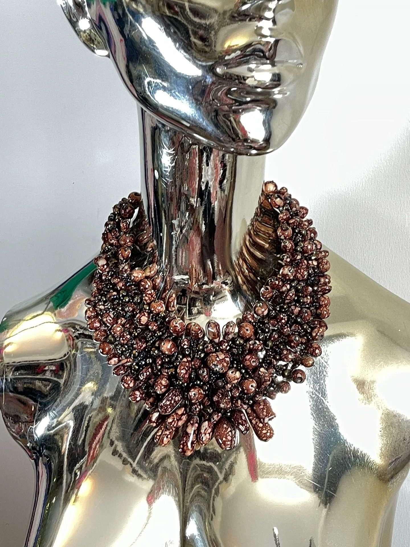Other Niche Brand Stunning Handcrafted Stone Choker Size ONE SIZE - 1 Thumbnail